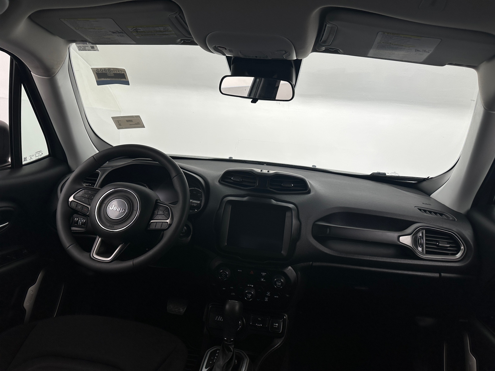 Thumbnail: 2022 Jeep Renegade - 3