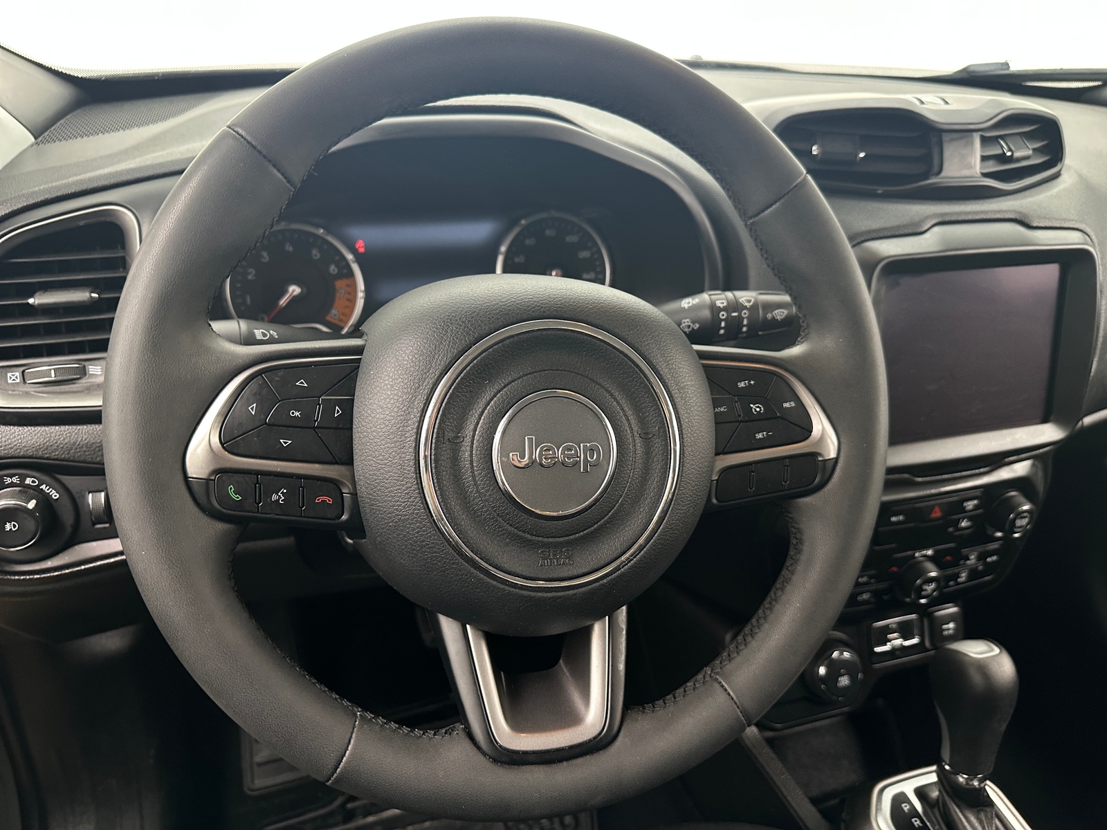 Thumbnail: 2022 Jeep Renegade - 5