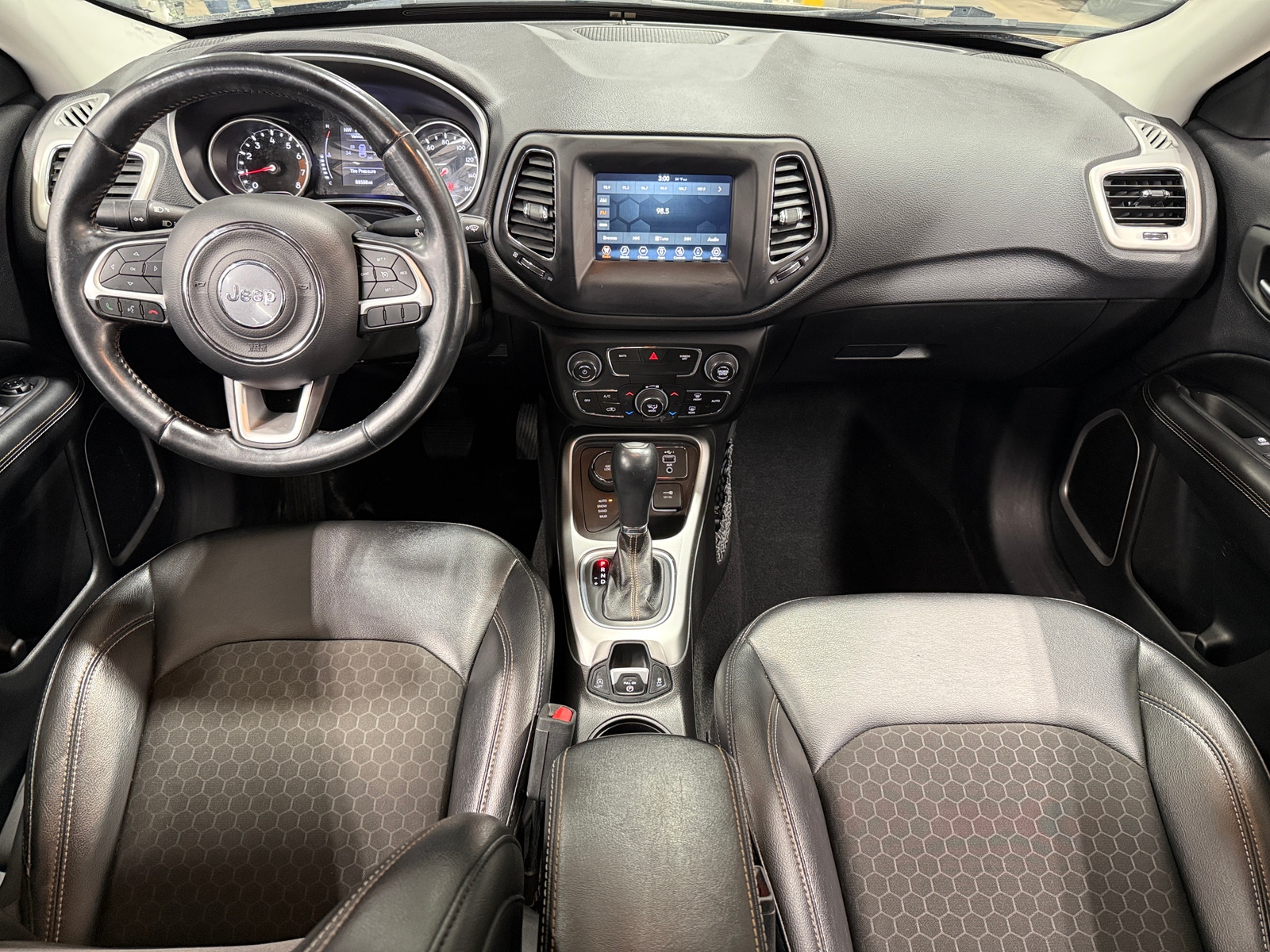 Thumbnail: 2020 Jeep Compass - 3