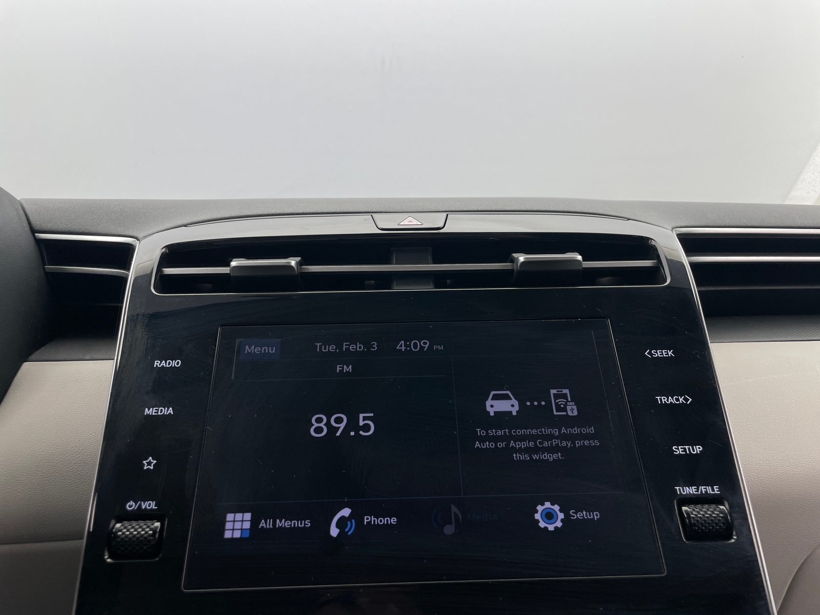 Thumbnail: 2022 Hyundai Tucson - 4