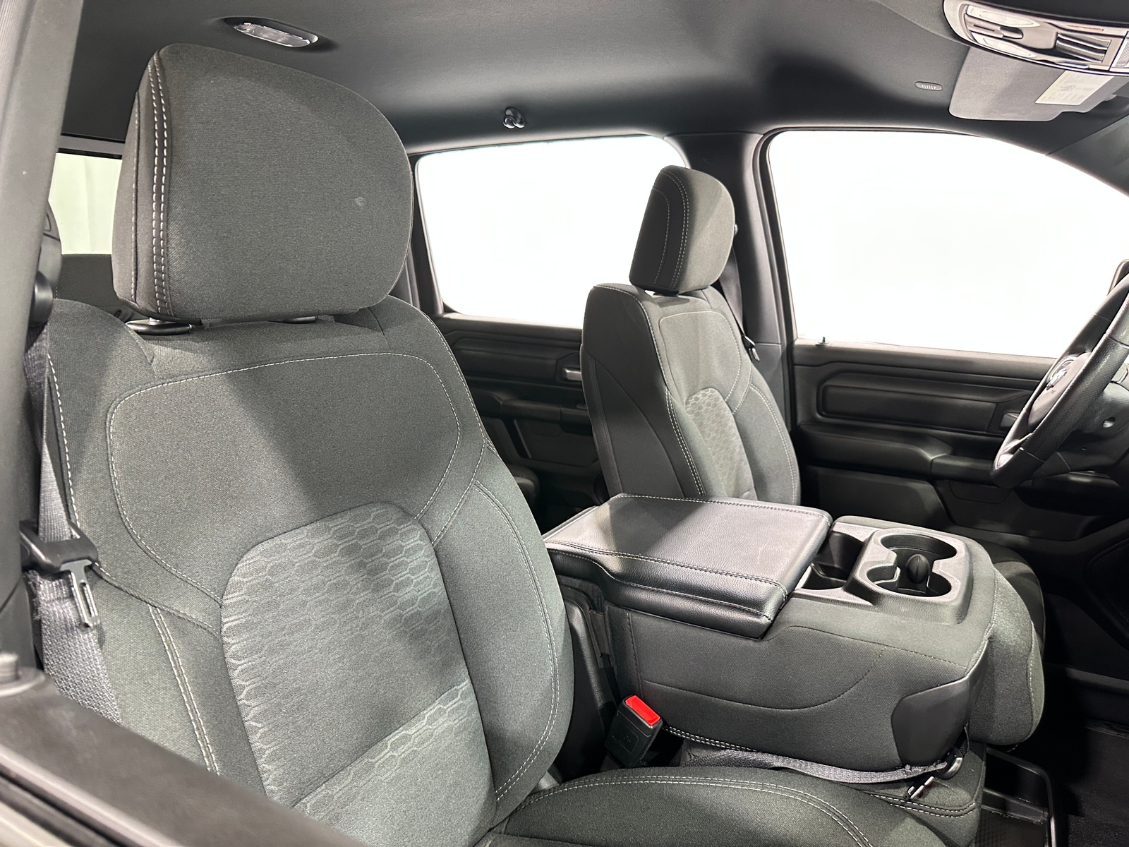 Thumbnail: 2025 RAM 1500 - 2