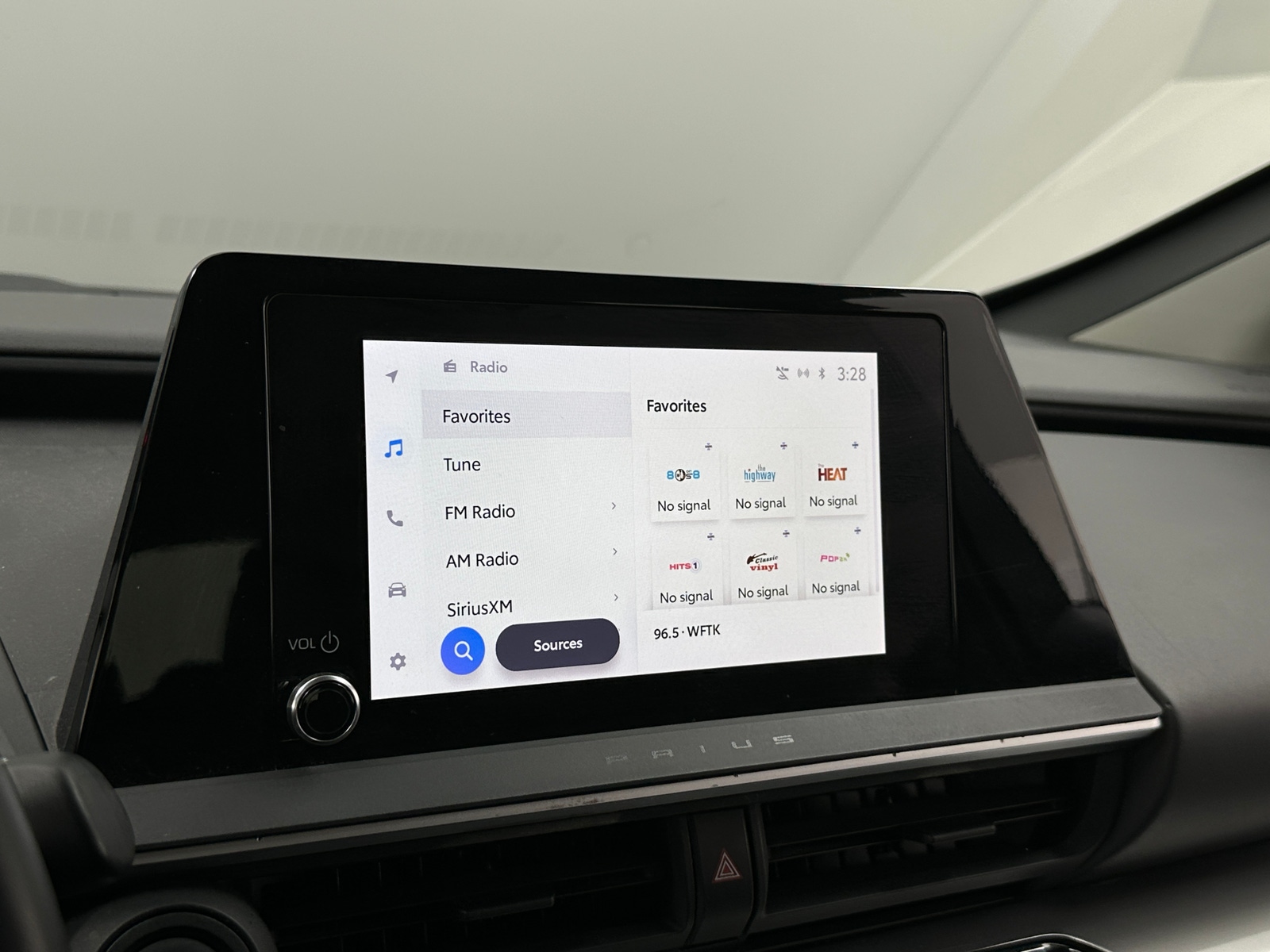 Thumbnail: 2023 Toyota Prius - 4