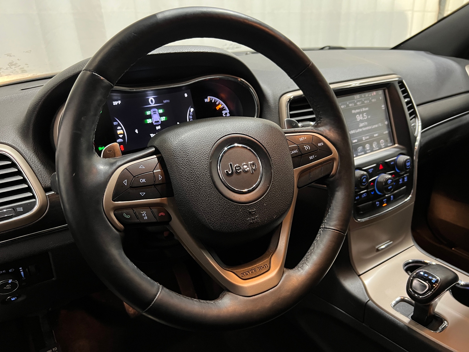 Thumbnail: 2014 Jeep Grand Cherokee - 4