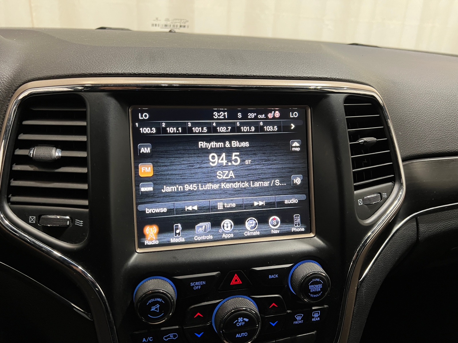 Thumbnail: 2014 Jeep Grand Cherokee - 3