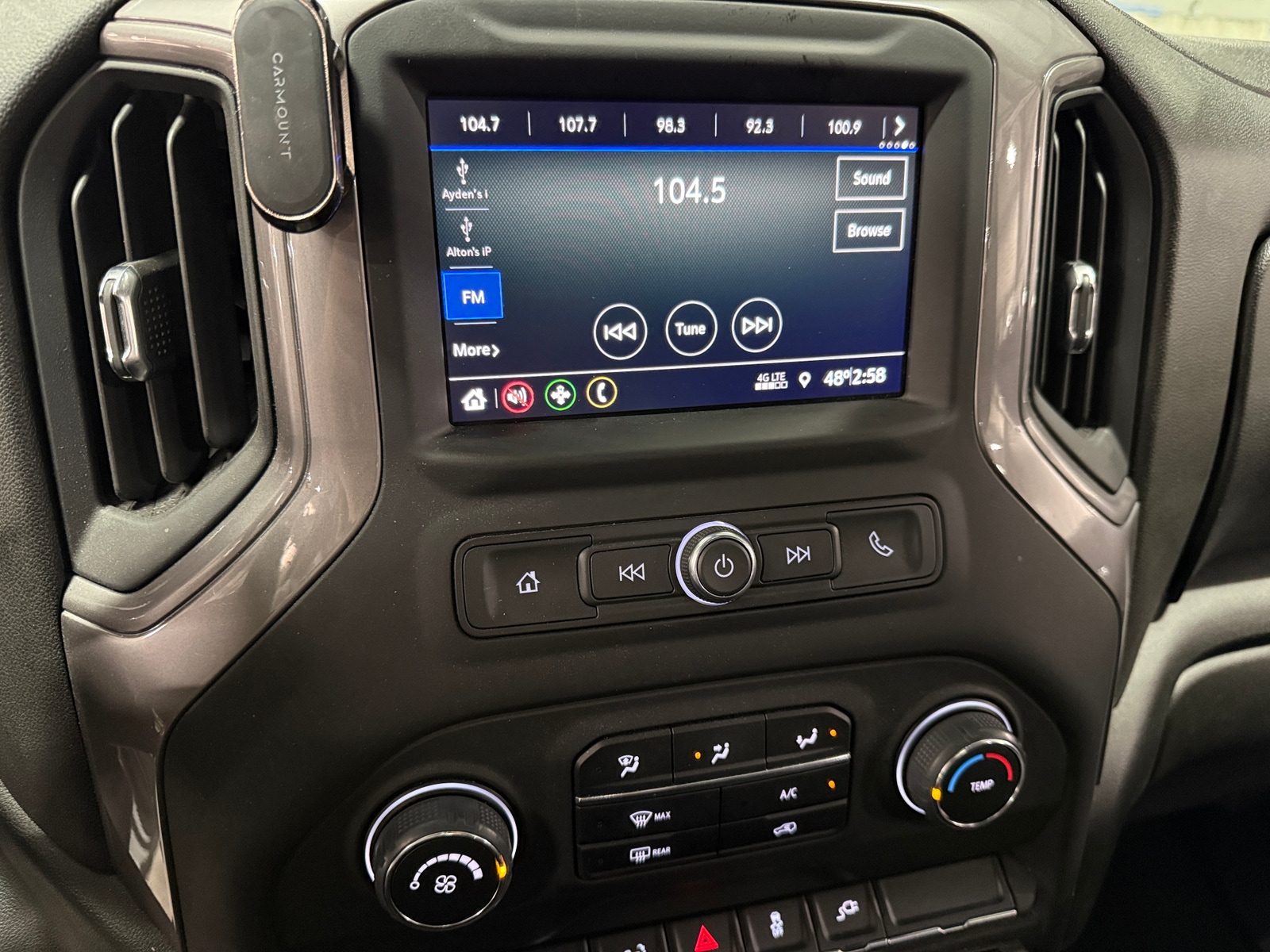 Thumbnail: 2022 Chevrolet Silverado 2500 - 4