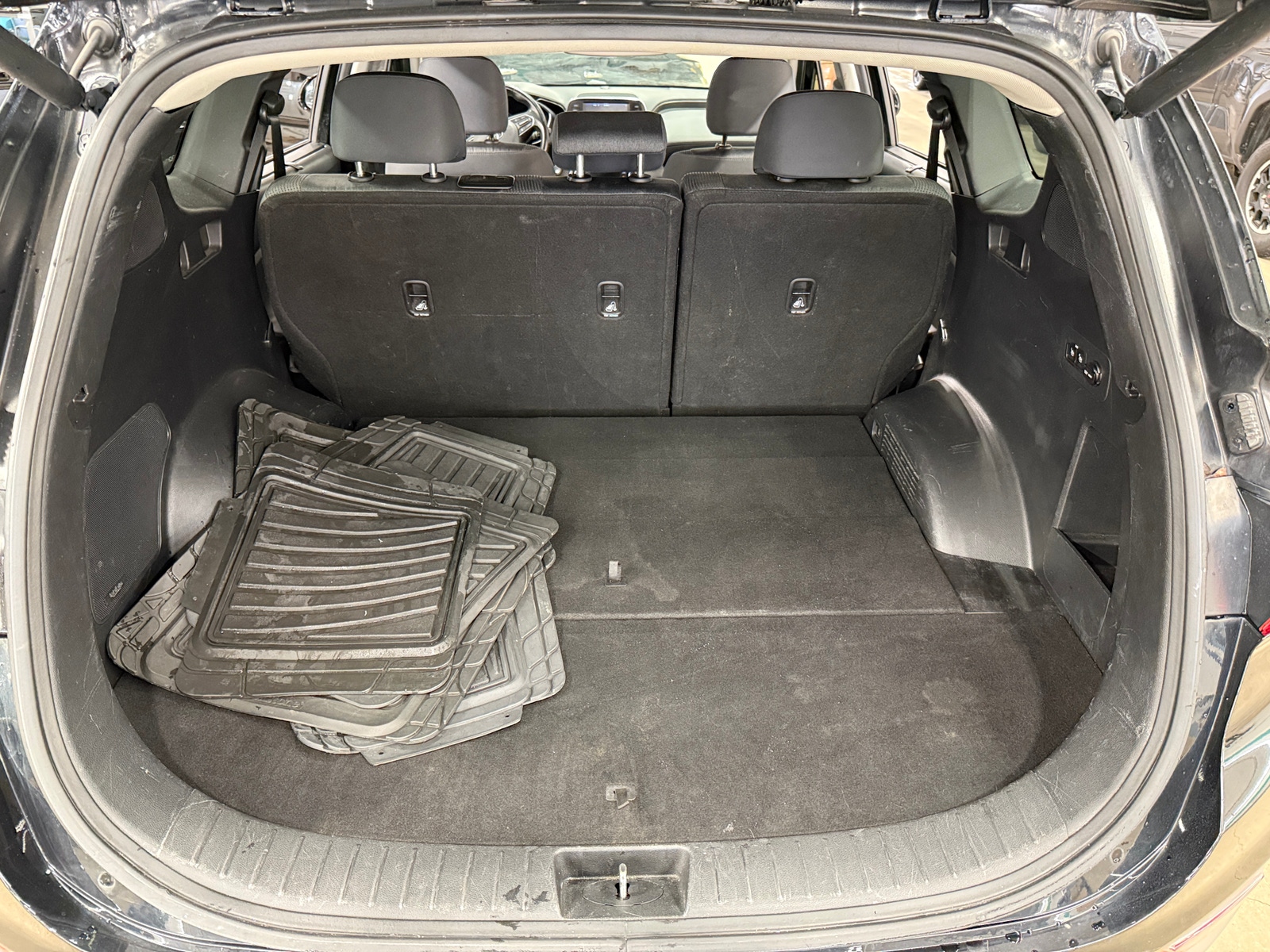 Thumbnail: 2020 Hyundai Santa Fe - 7