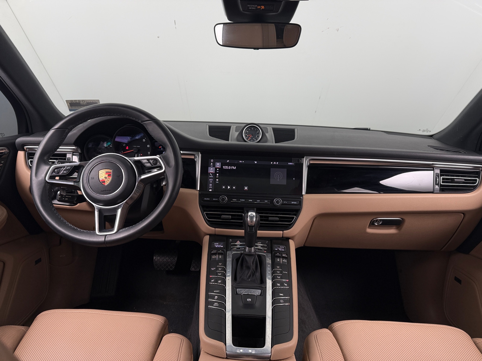 Thumbnail: 2019 Porsche Macan - 2