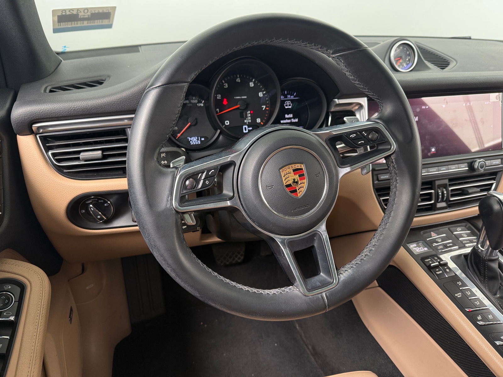 Thumbnail: 2019 Porsche Macan - 4