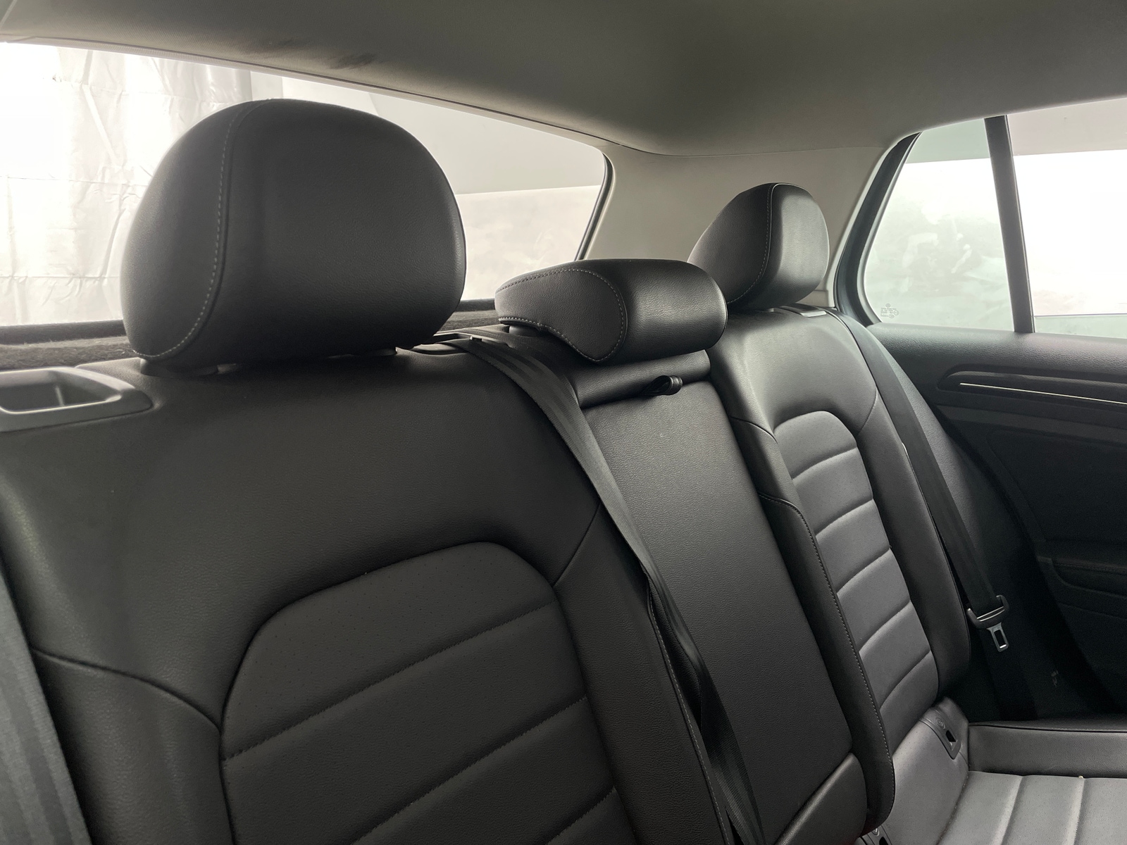 Thumbnail: 2015 Volkswagen Golf - 5