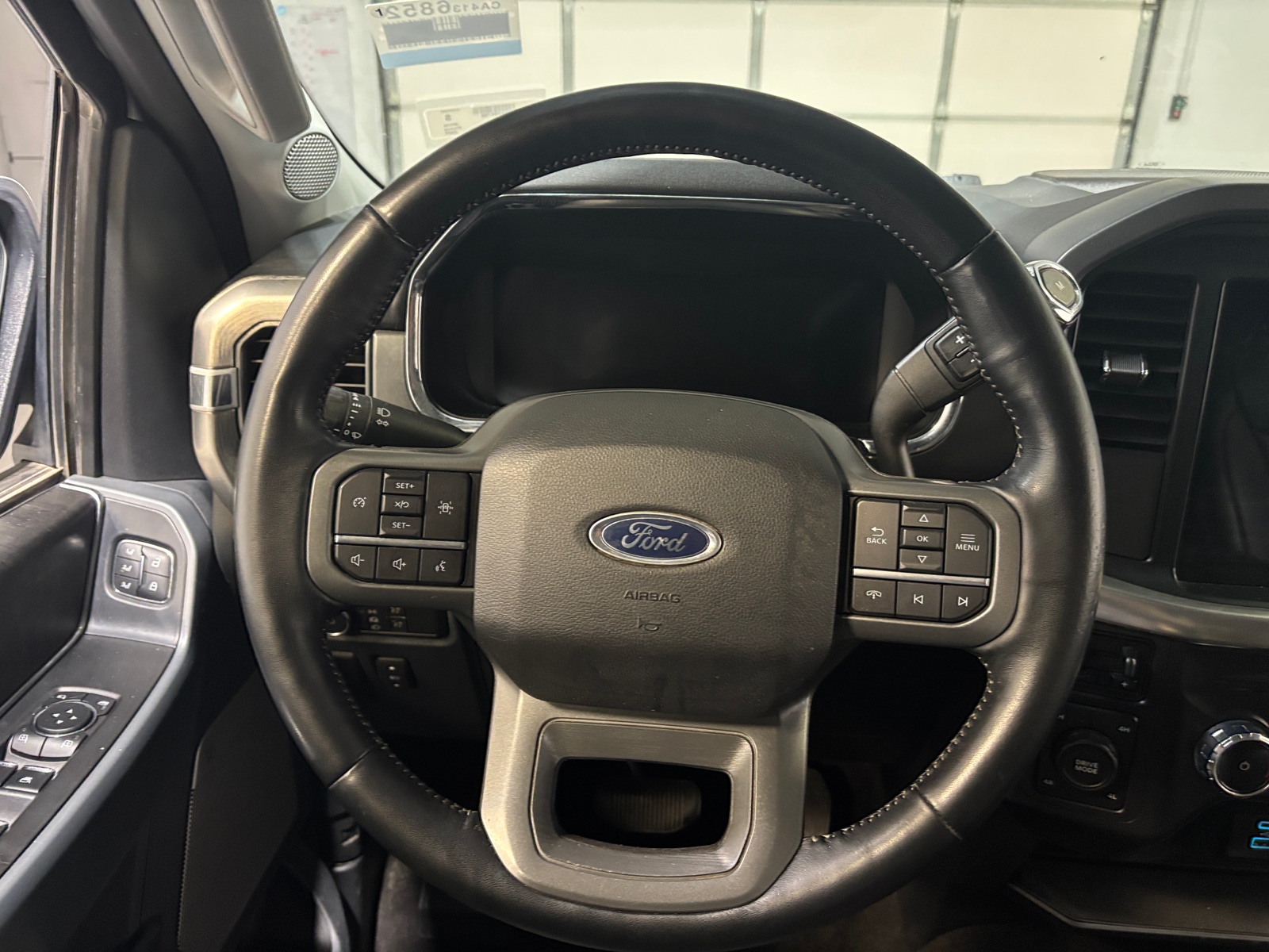 Thumbnail: 2022 Ford Econoline - 4