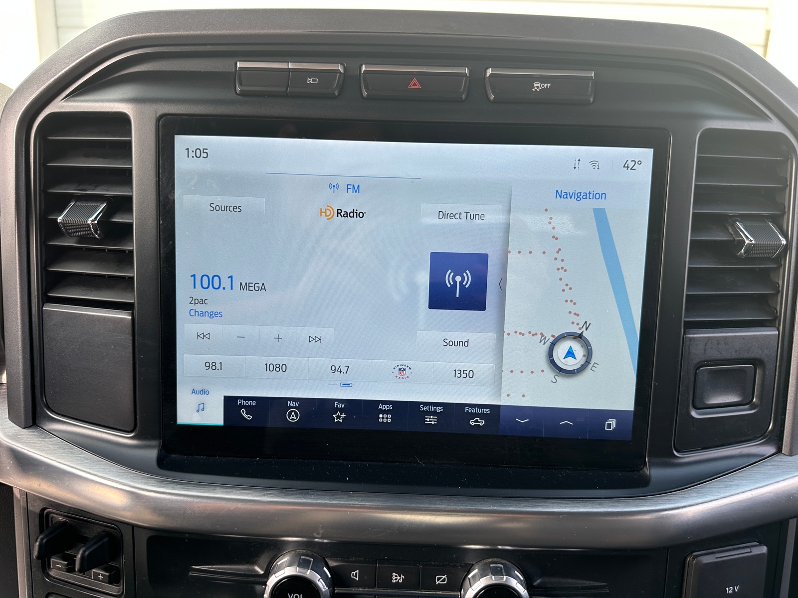 Thumbnail: 2022 Ford Econoline - 3