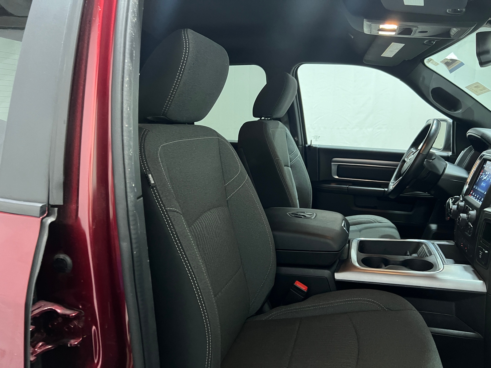 Thumbnail: 2021 RAM 1500 Classic - 2