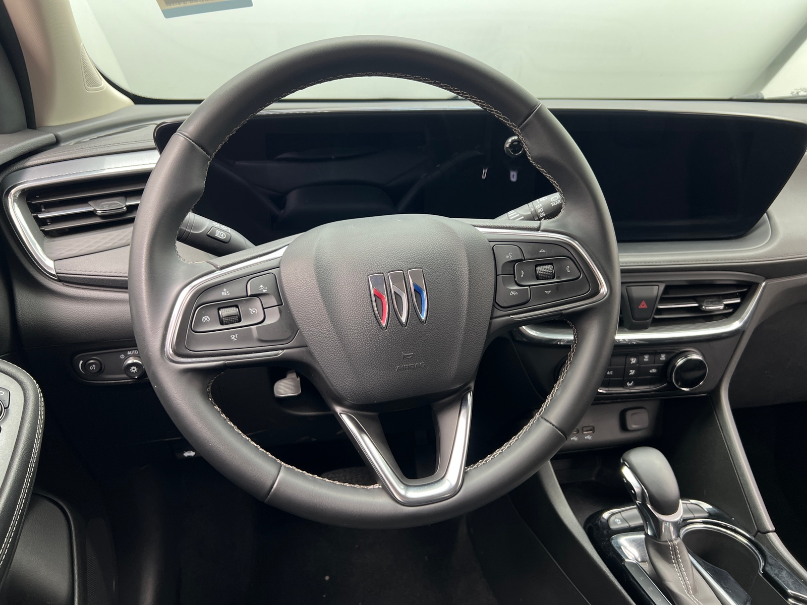 Thumbnail: 2025 Buick Encore GX - 4