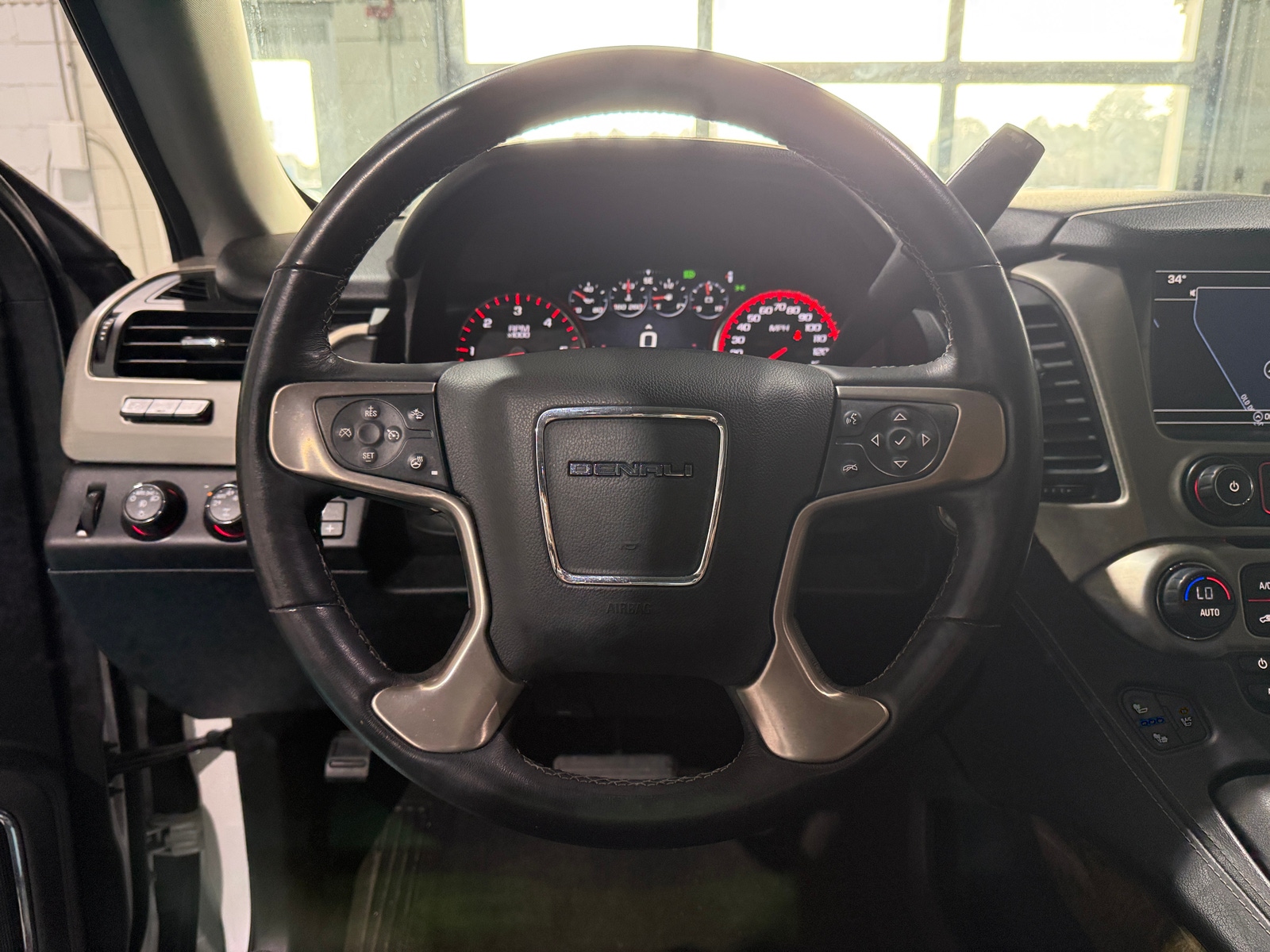 Thumbnail: 2016 GMC Yukon - 4