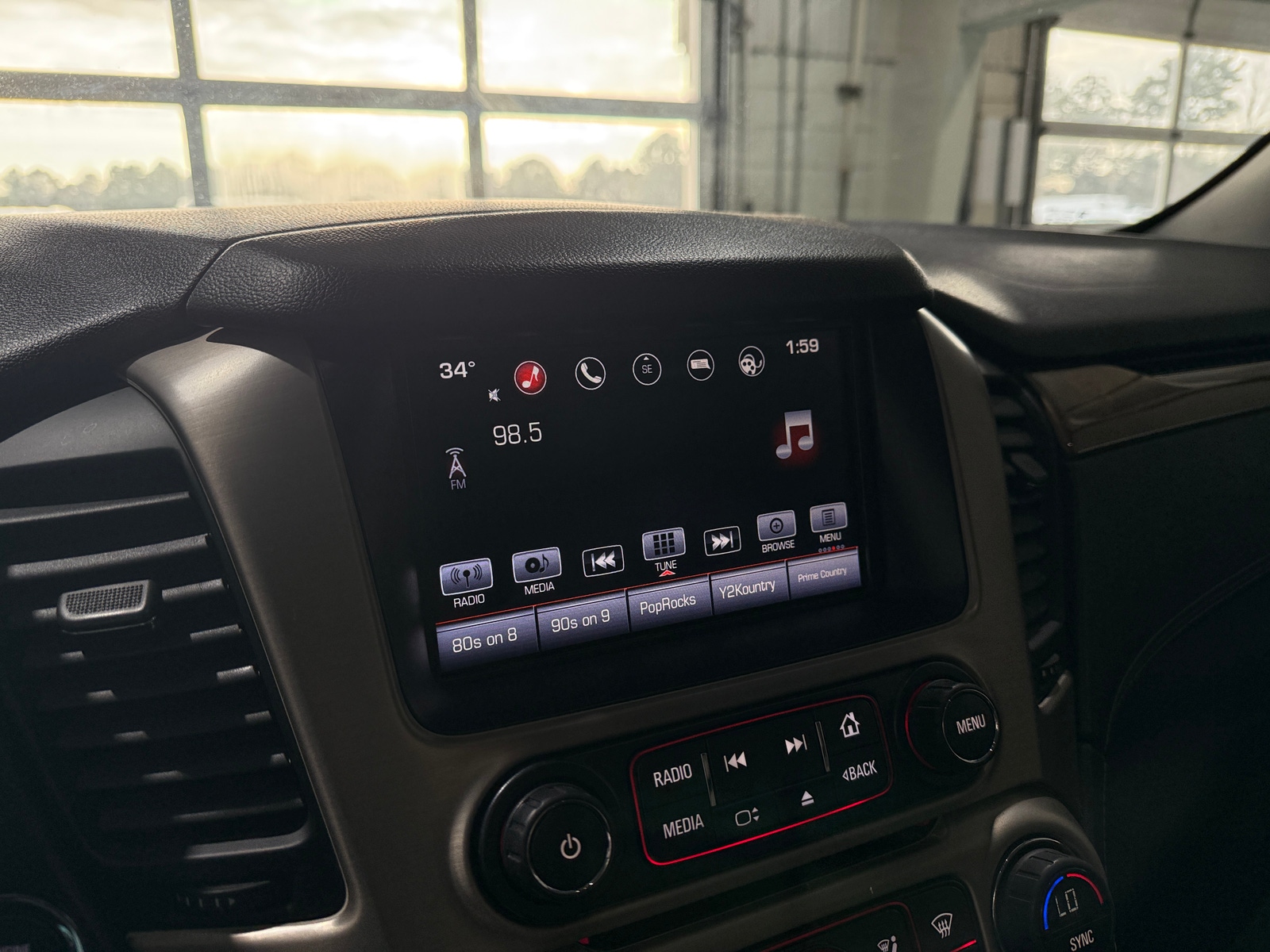 Thumbnail: 2016 GMC Yukon - 3