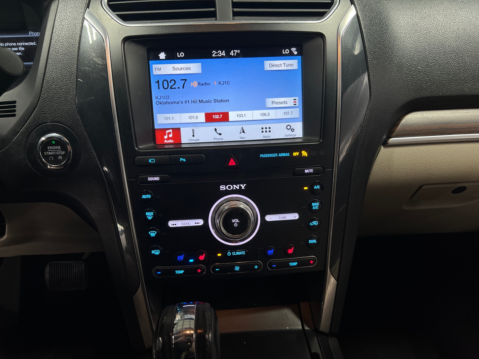 Thumbnail: 2019 Ford Explorer - 3