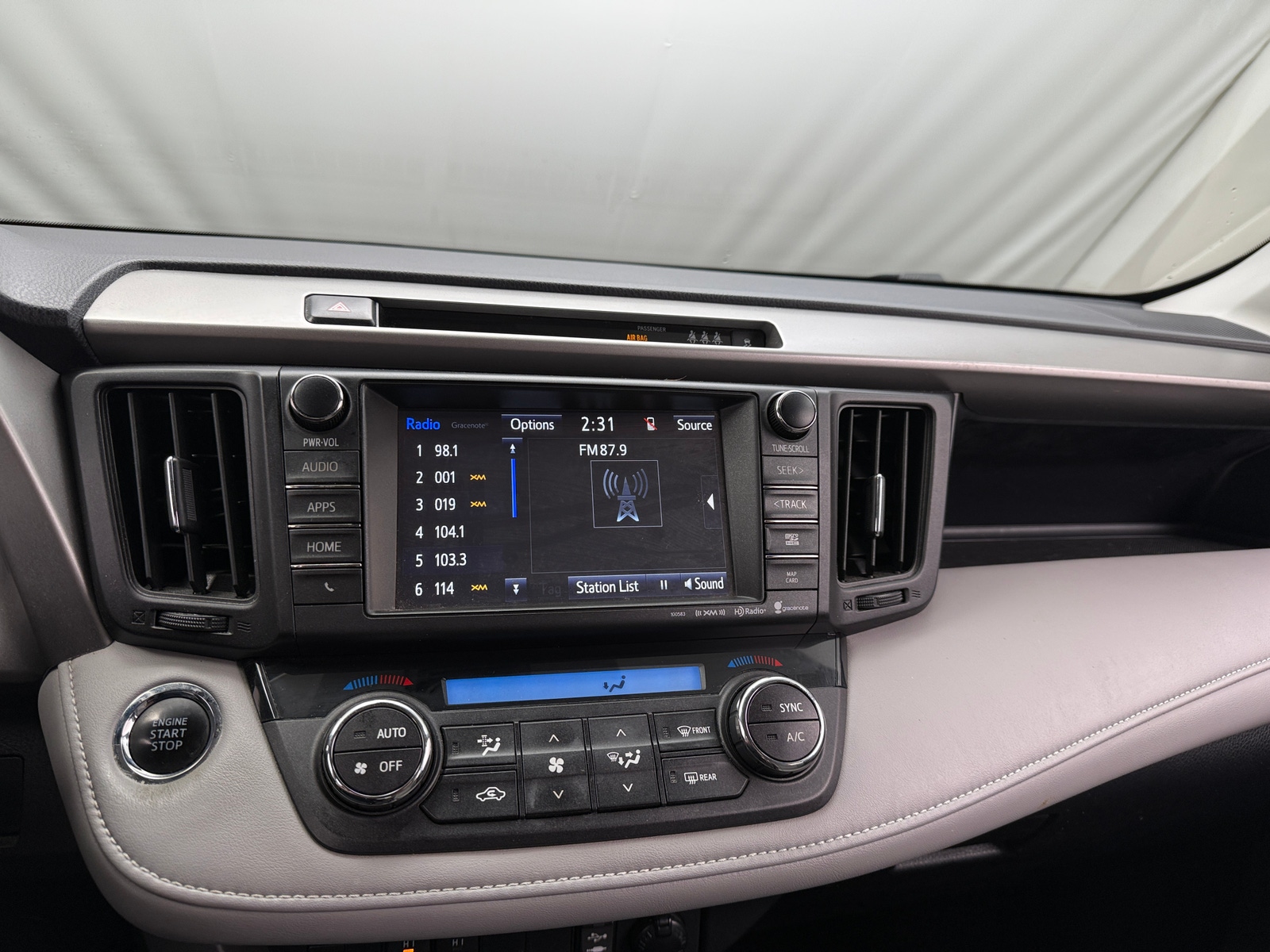 Thumbnail: 2017 Toyota RAV4 - 3