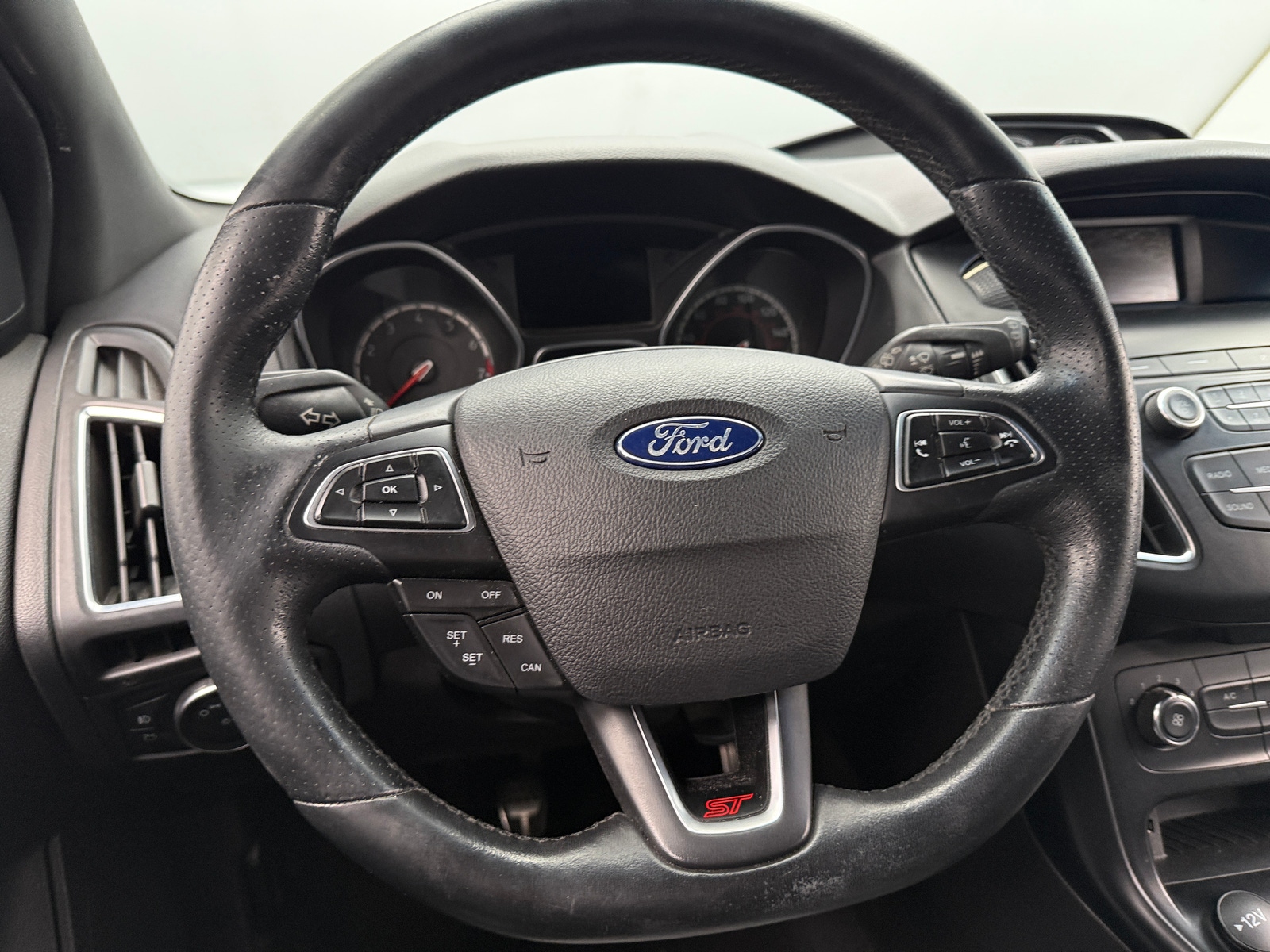 Thumbnail: 2018 Ford Focus - 5