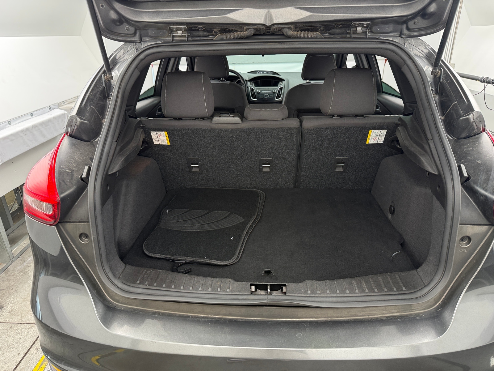 Thumbnail: 2018 Ford Focus - 7