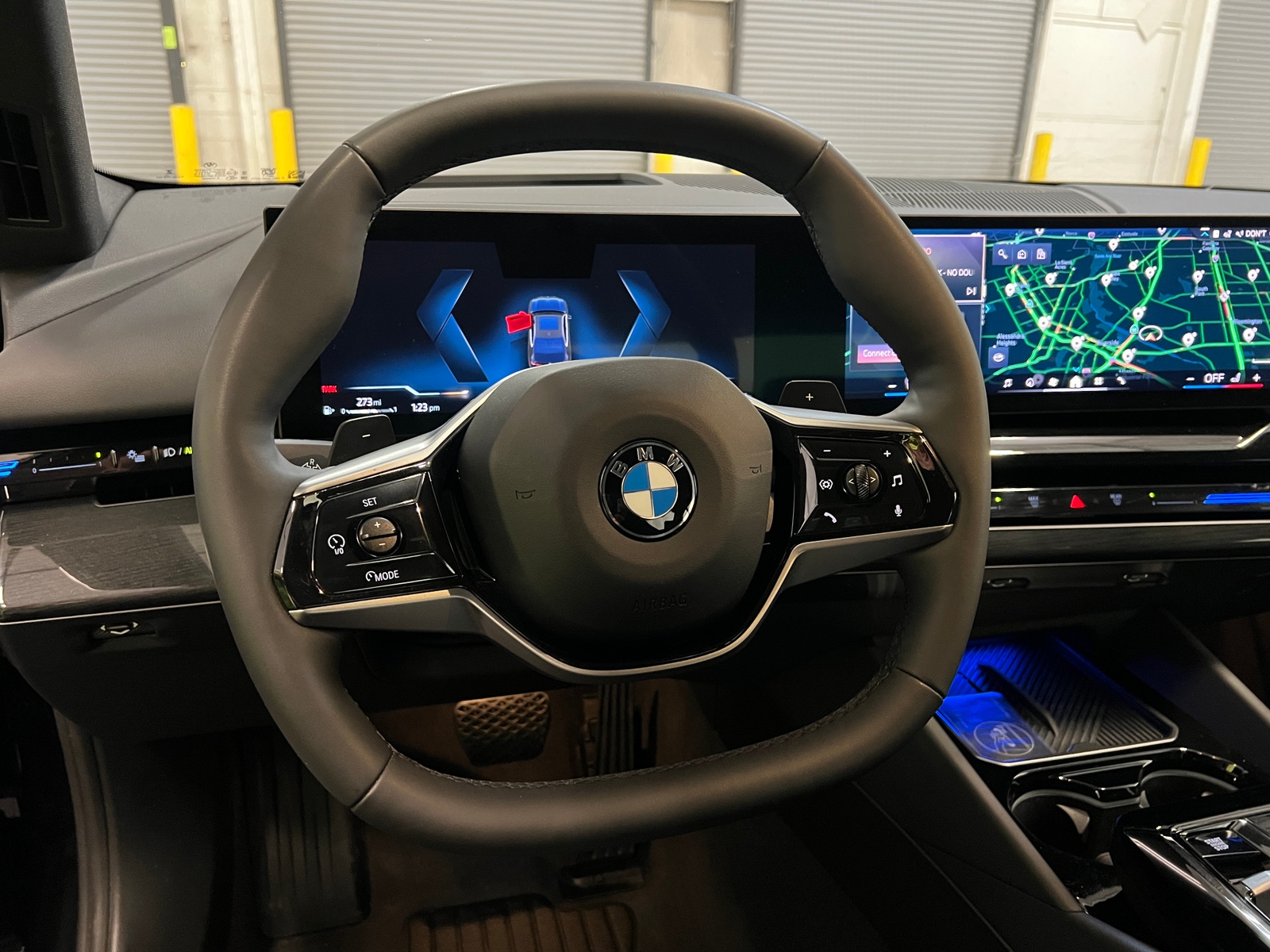 Thumbnail: 2026 BMW 5 Series - 4