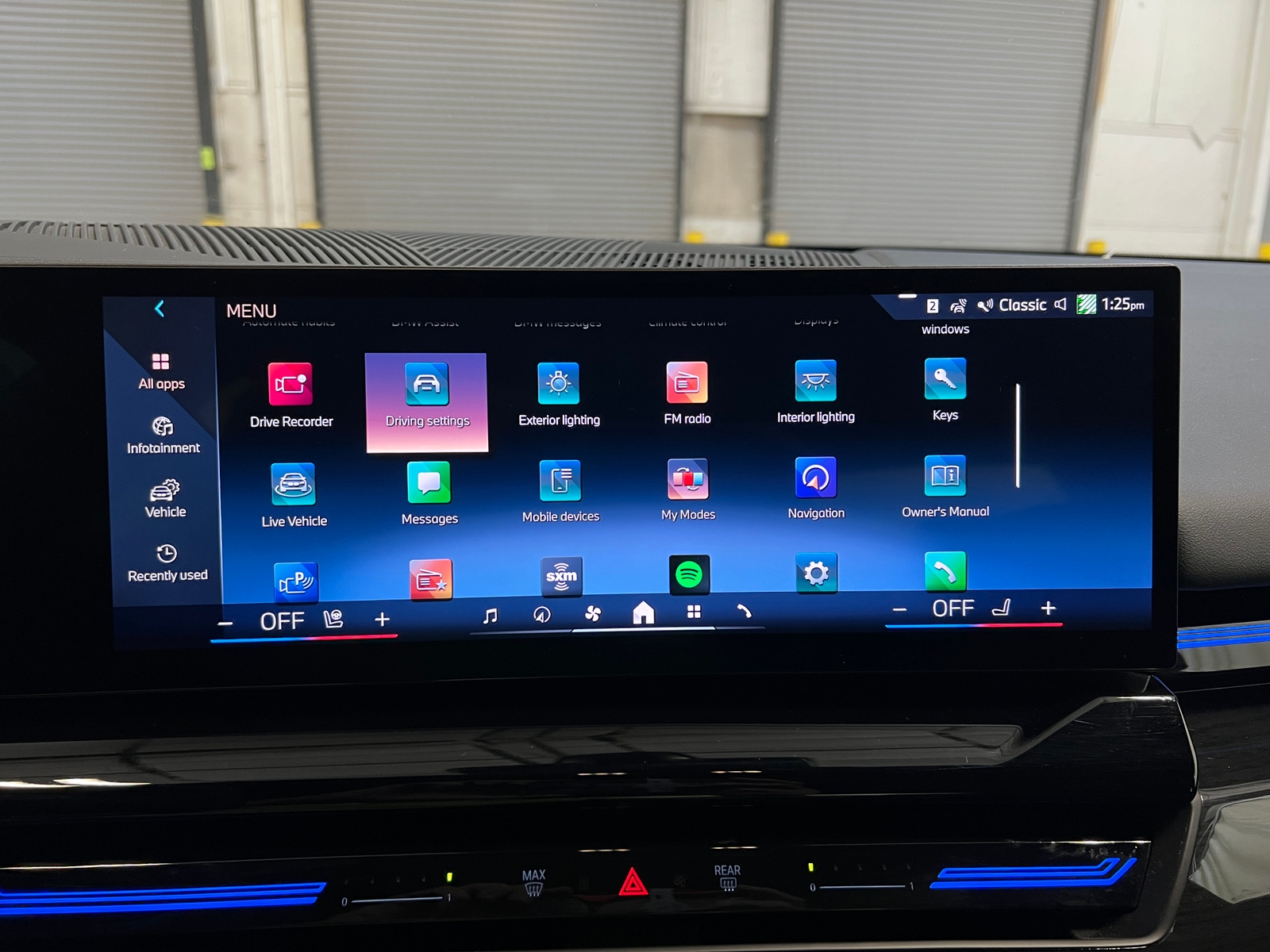 Thumbnail: 2026 BMW 5 Series - 3