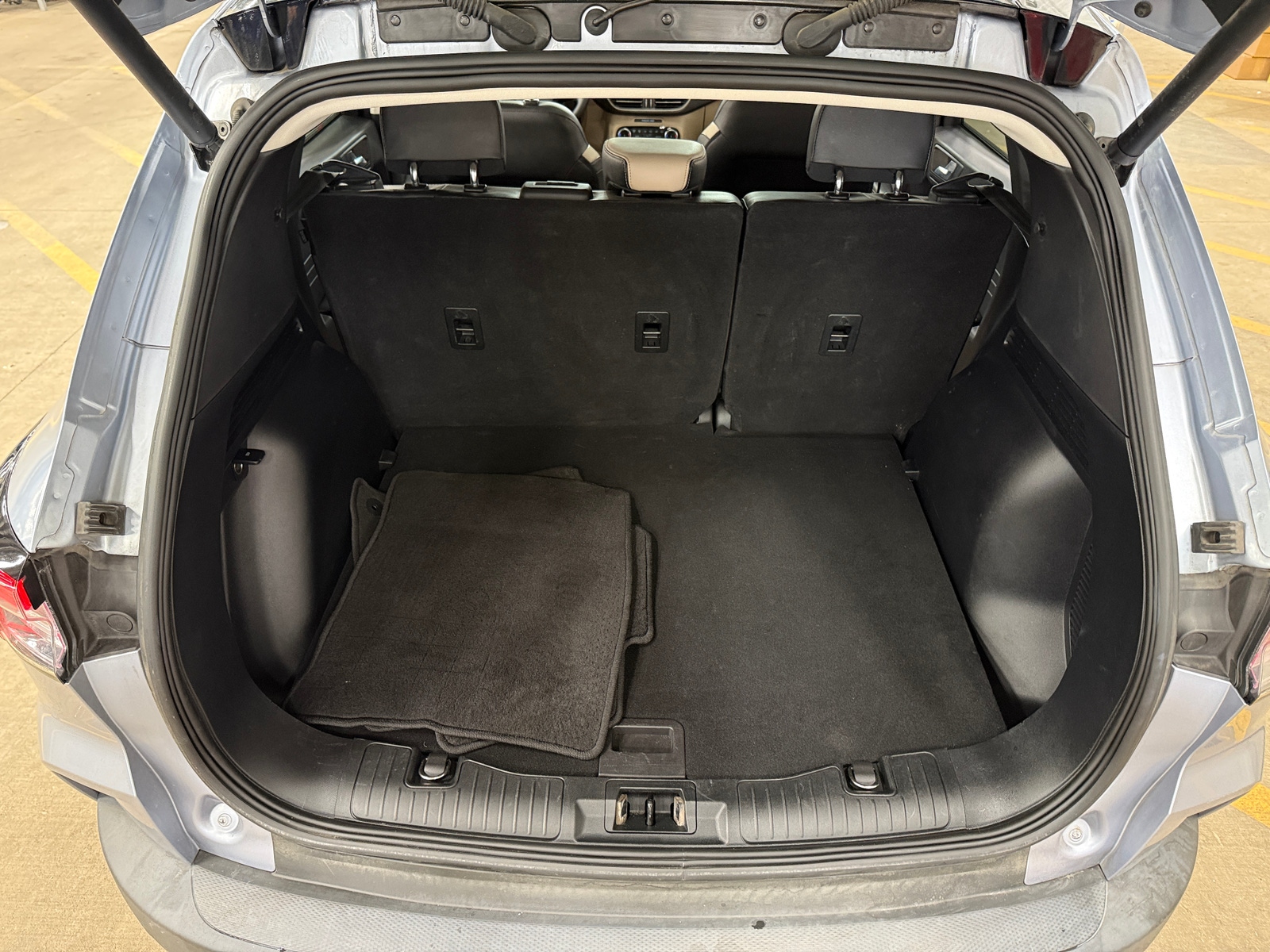 Thumbnail: 2022 Ford Escape - 6