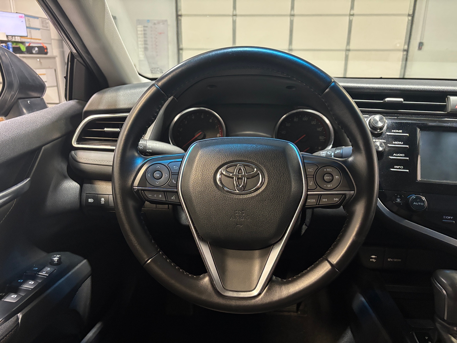 Thumbnail: 2018 Toyota Camry - 4