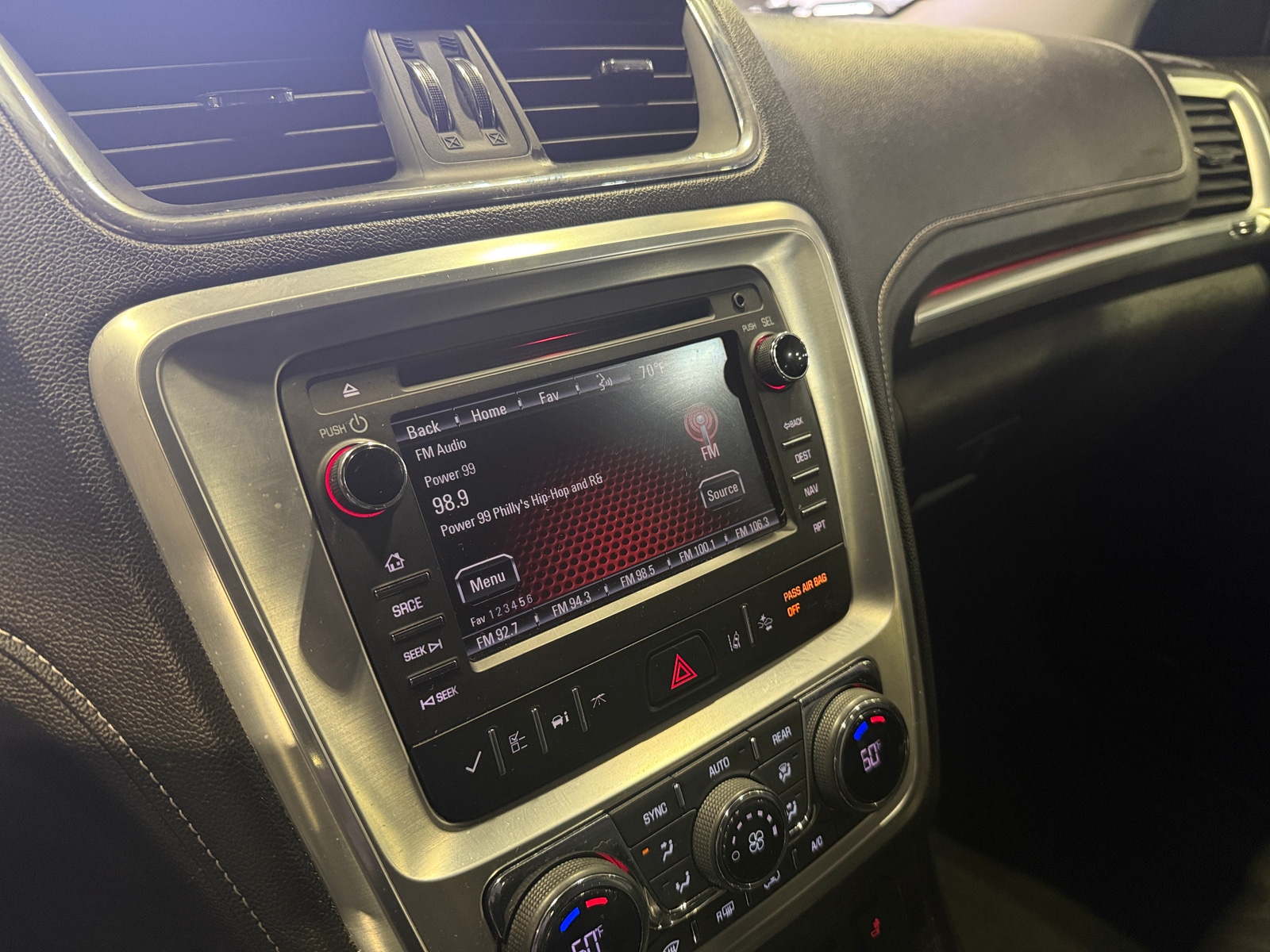 Thumbnail: 2017 GMC Acadia - 3