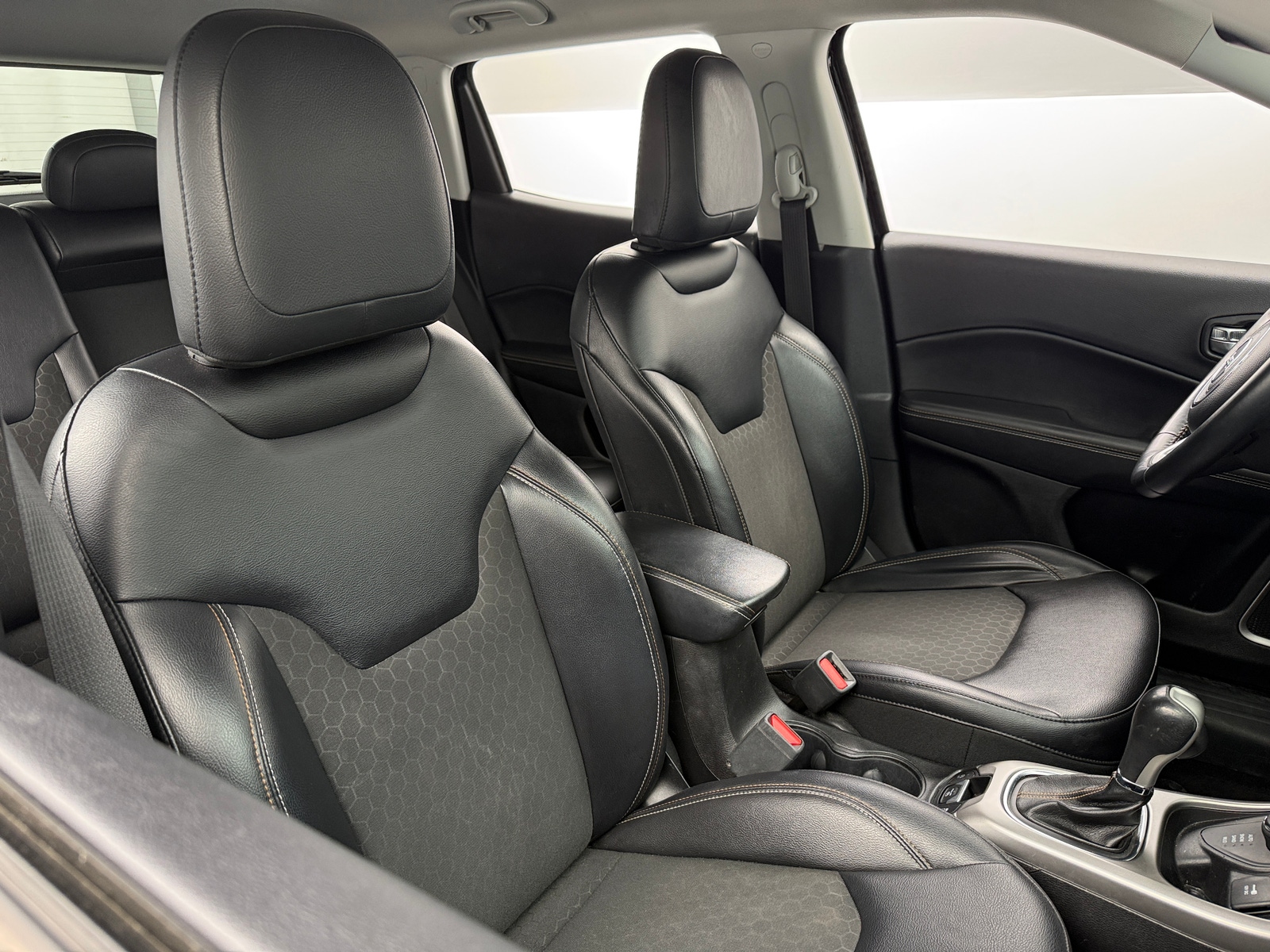 Thumbnail: 2017 Jeep Compass - 2