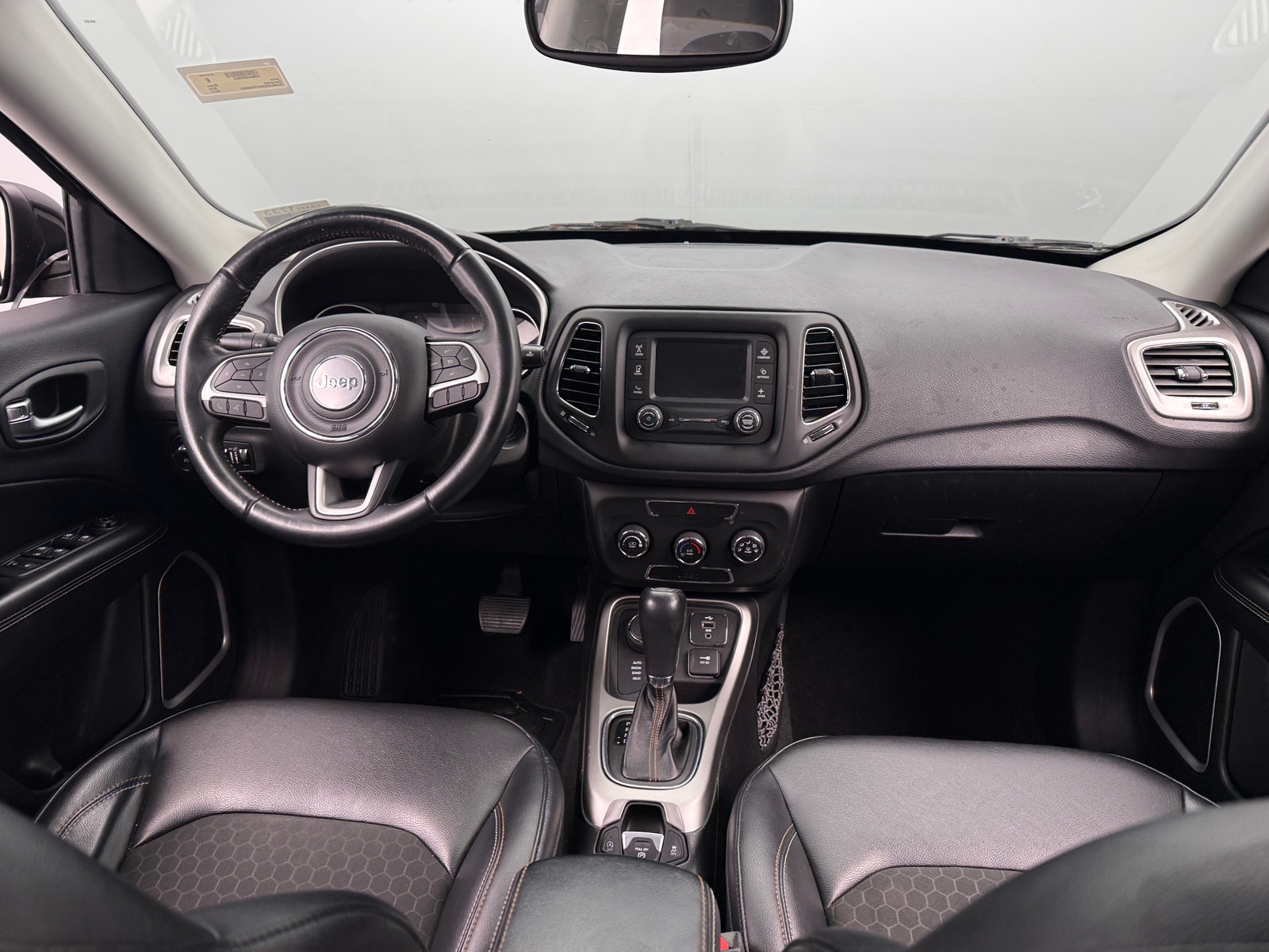 Thumbnail: 2017 Jeep Compass - 3