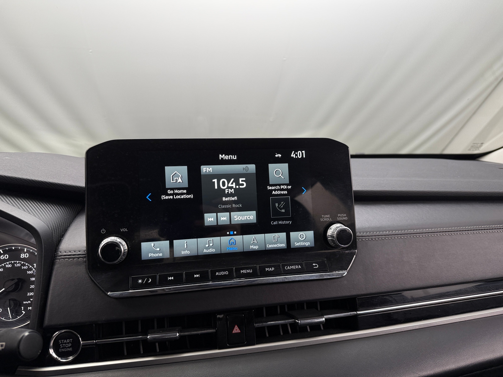 Thumbnail: 2024 Mitsubishi Outlander - 3