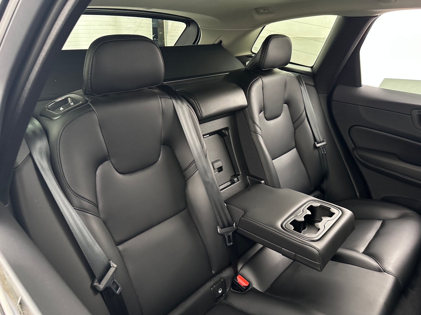 Thumbnail: 2023 Volvo XC60 - 6