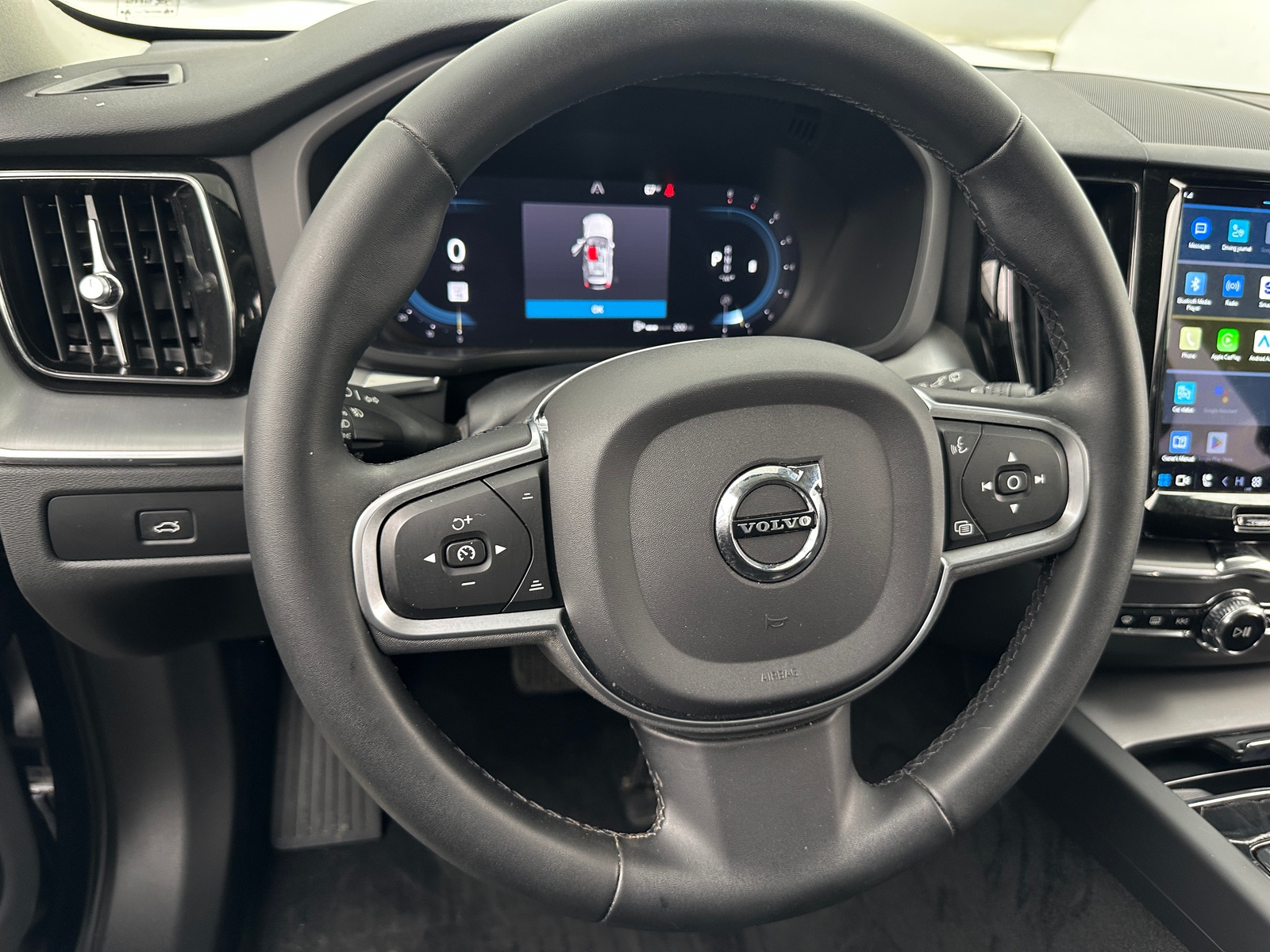 Thumbnail: 2023 Volvo XC60 - 5