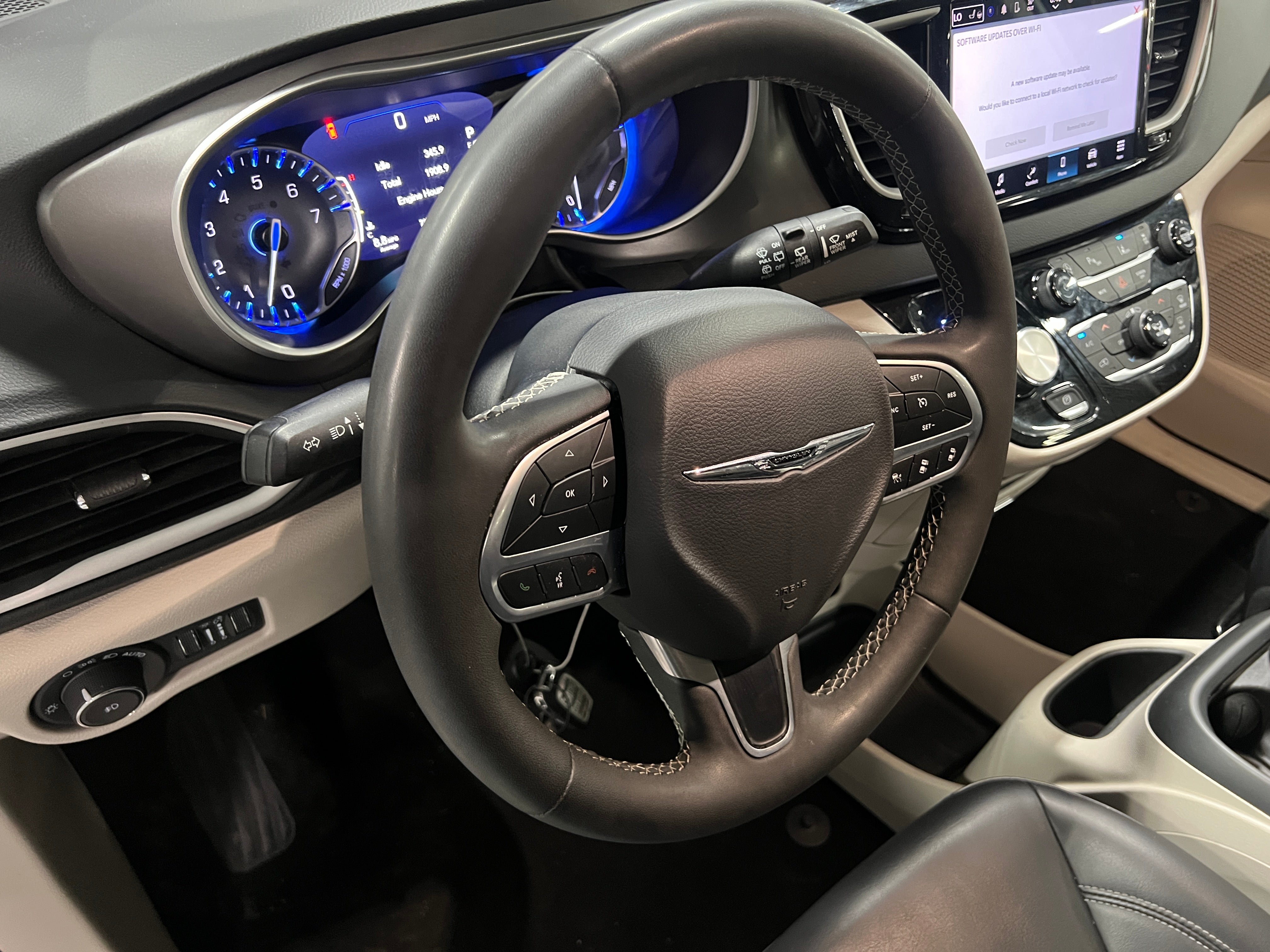 2023 Chrysler Pacifica