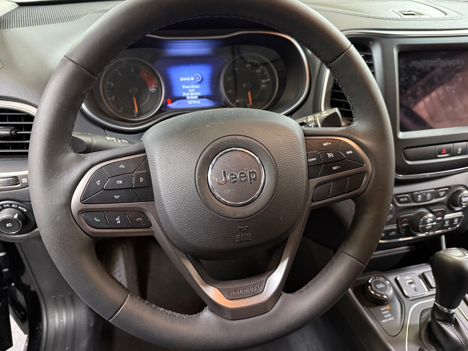 Thumbnail: 2022 Jeep Cherokee - 4