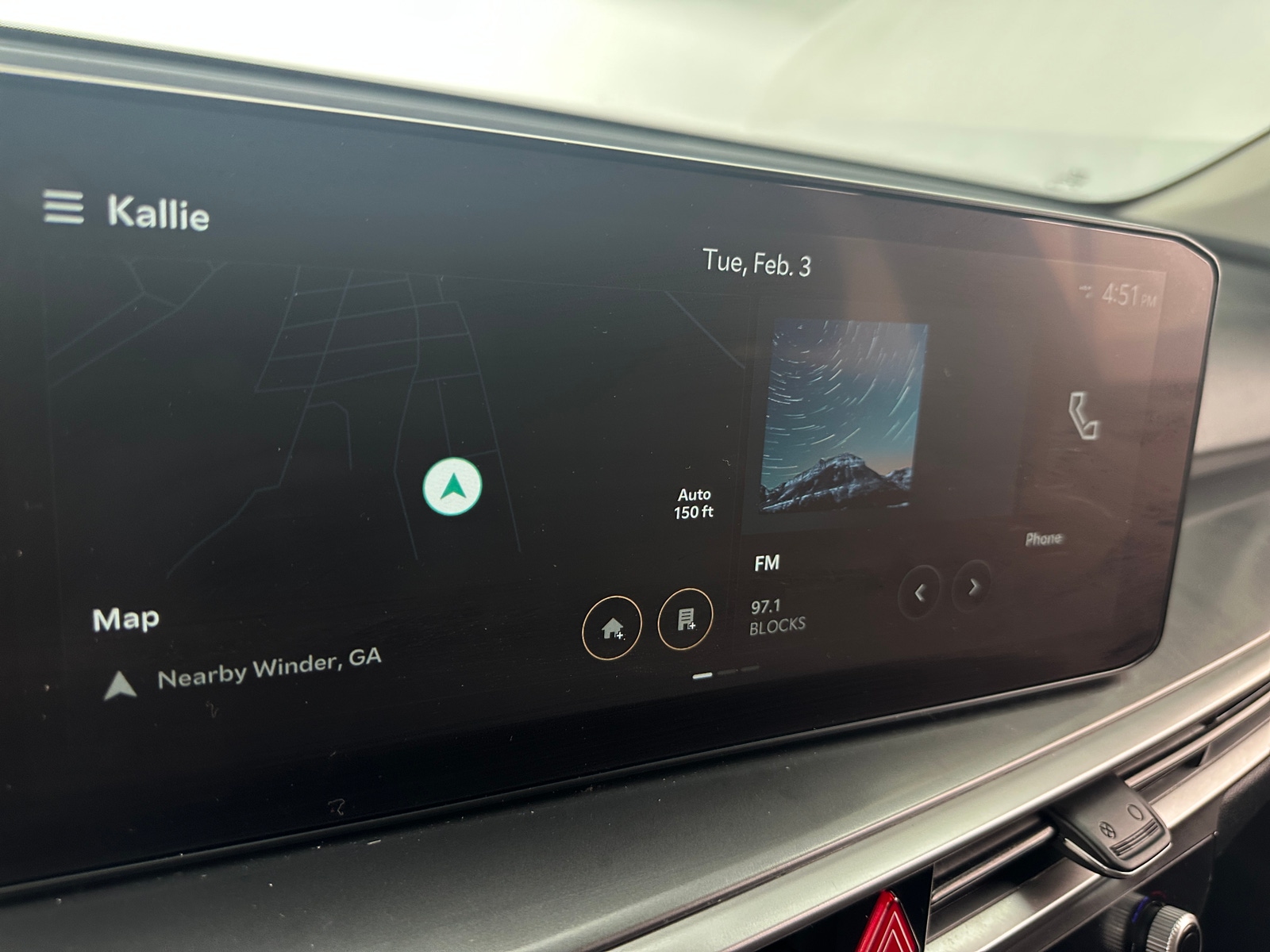 Thumbnail: 2024 Kia Sorento - 3