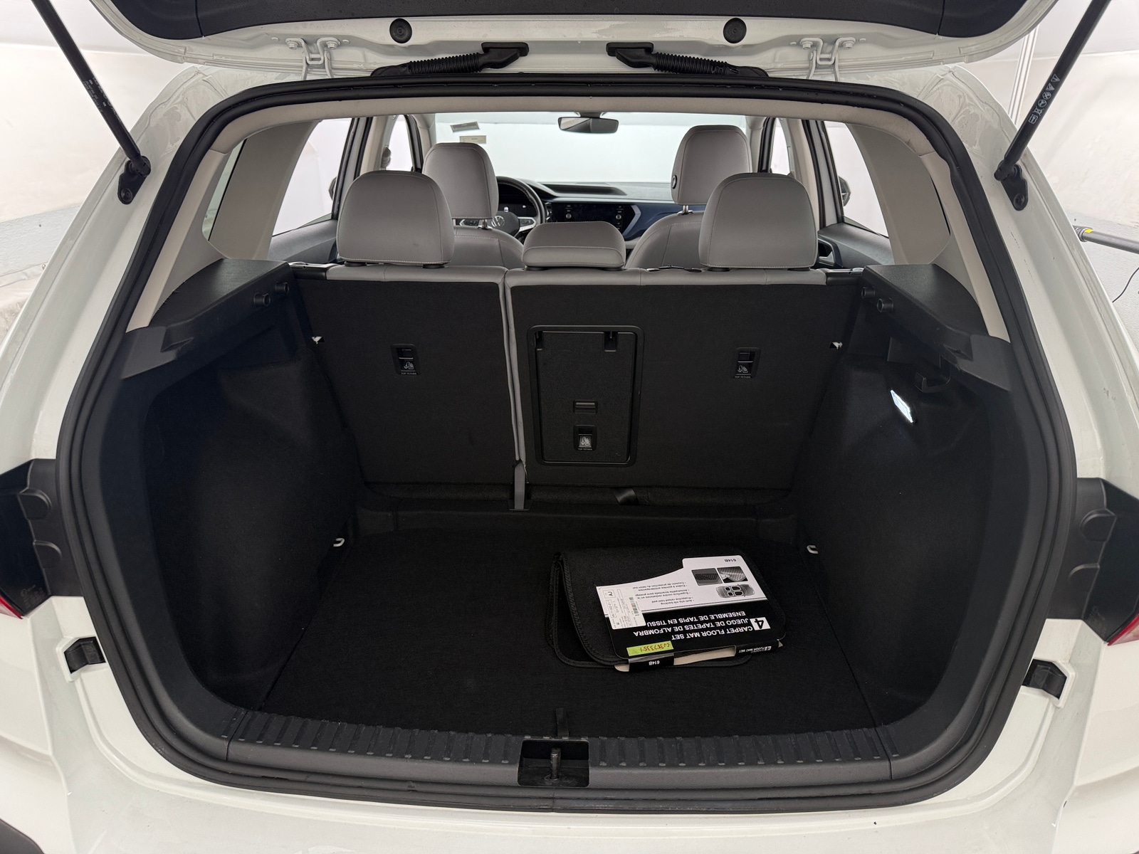 Thumbnail: 2024 Volkswagen Taos - 6