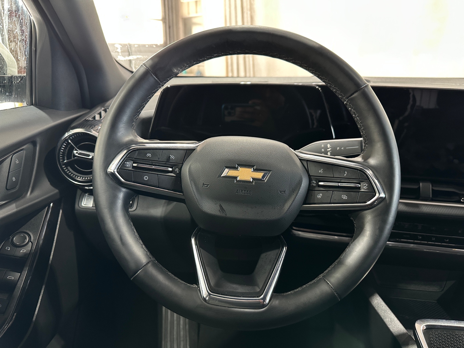 Thumbnail: 2025 Chevrolet Equinox - 5