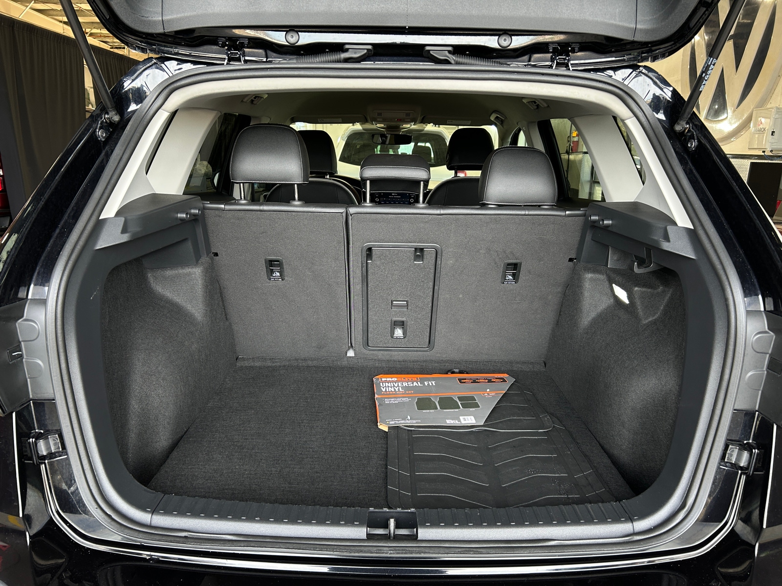 Thumbnail: 2025 Volkswagen Taos - 6