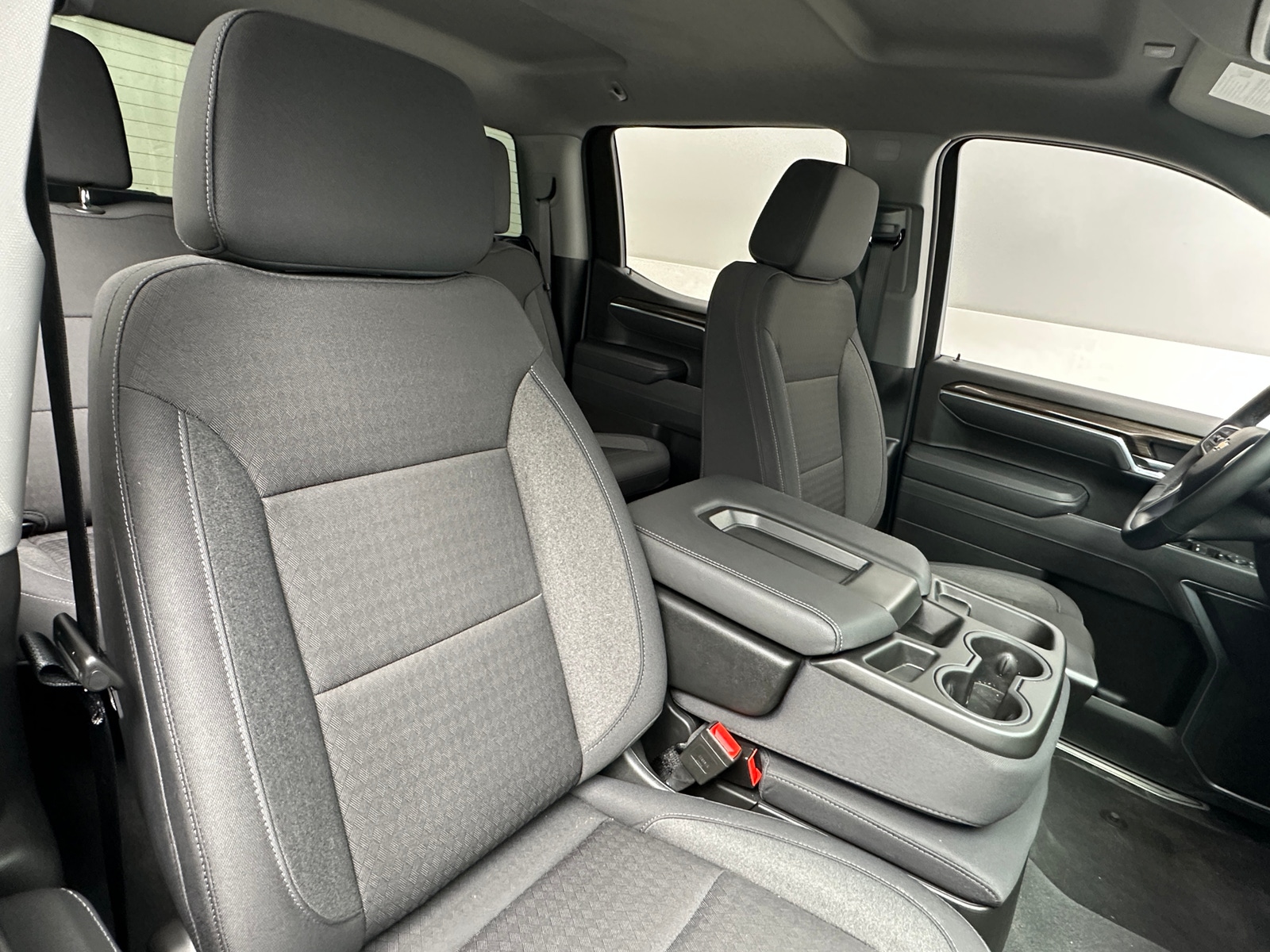 Thumbnail: 2025 Chevrolet Silverado 1500 - 2