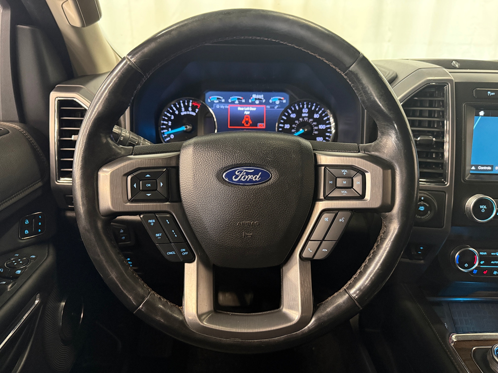 Thumbnail: 2019 Ford Expedition MAX - 4