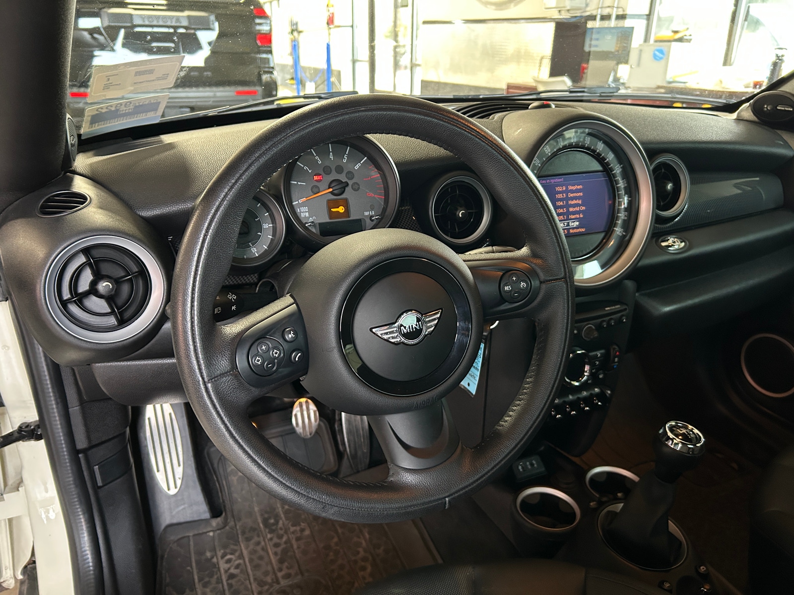 Thumbnail: 2015 MINI Cooper Roadster - 5