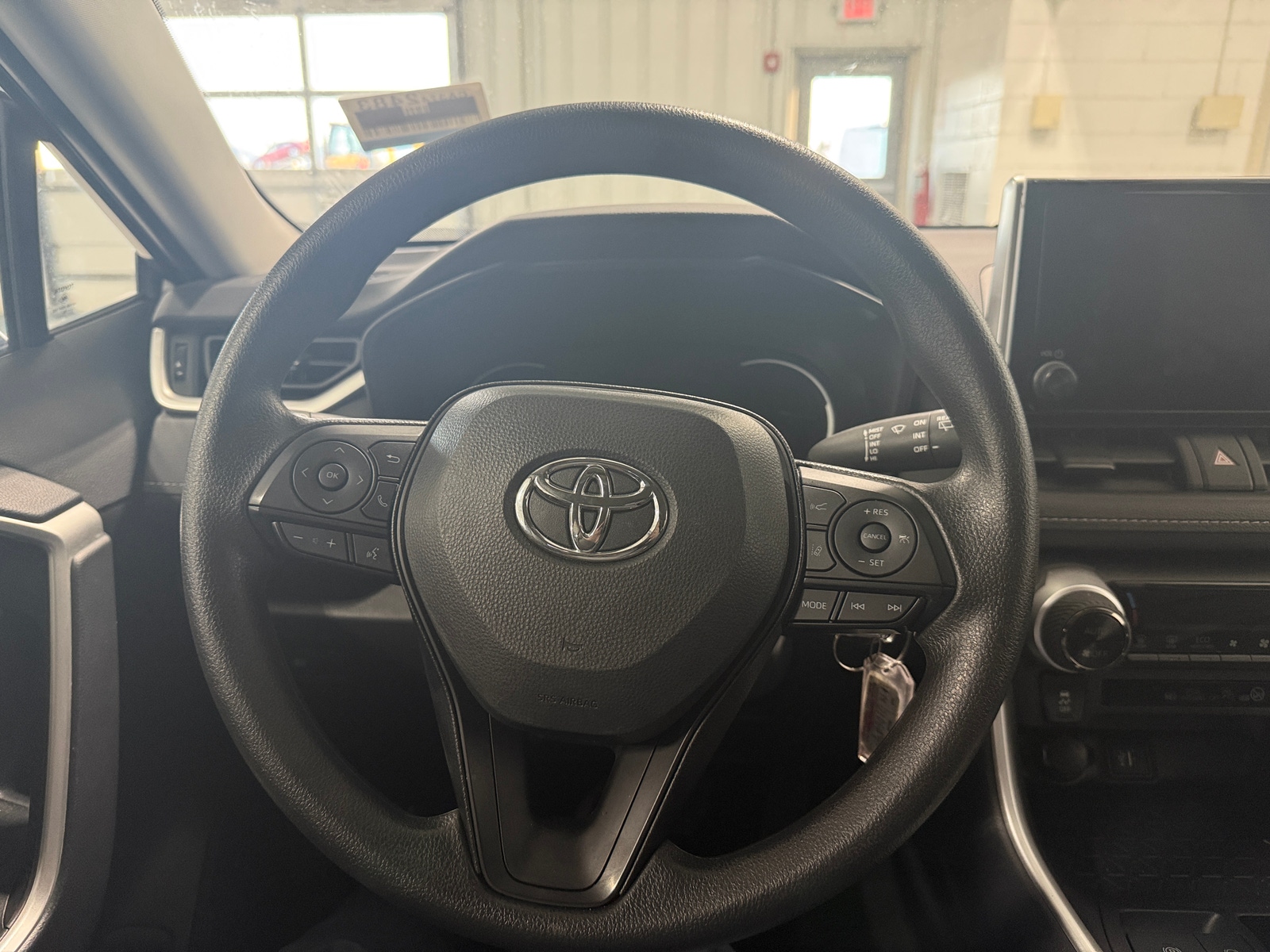 Thumbnail: 2025 Toyota RAV4 - 5