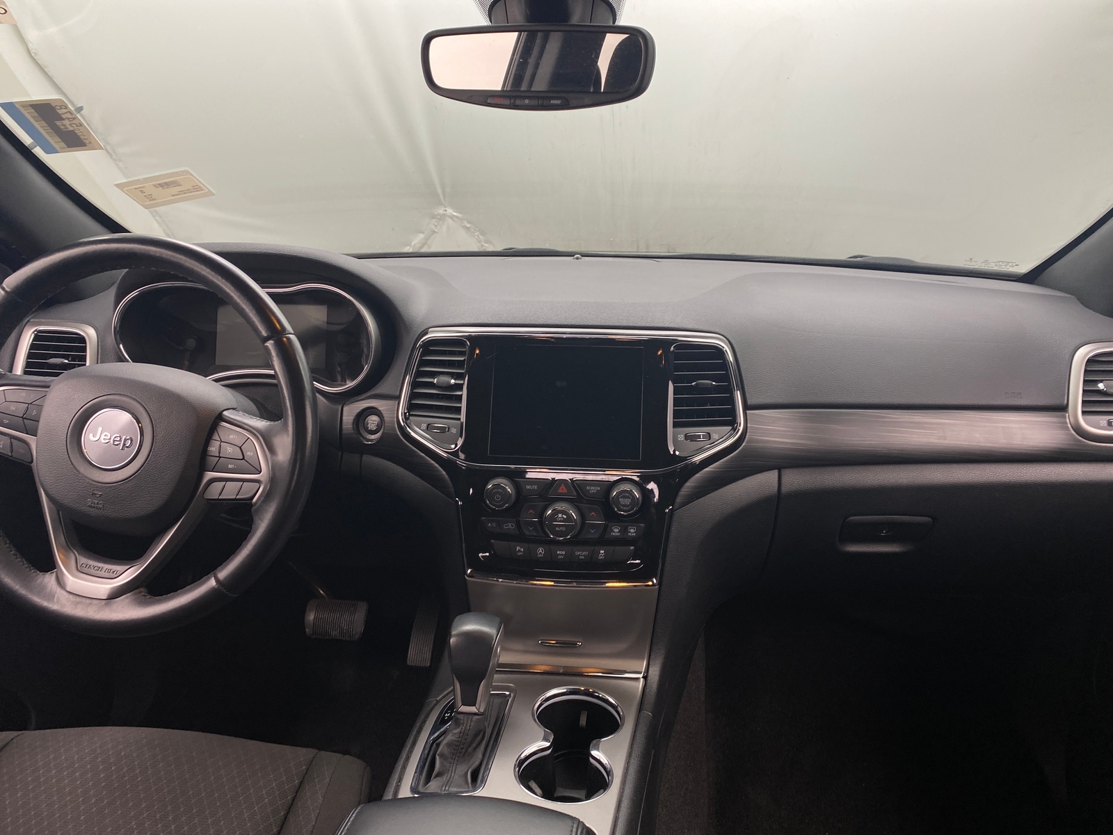 Thumbnail: 2022 Jeep Grand Cherokee - 3