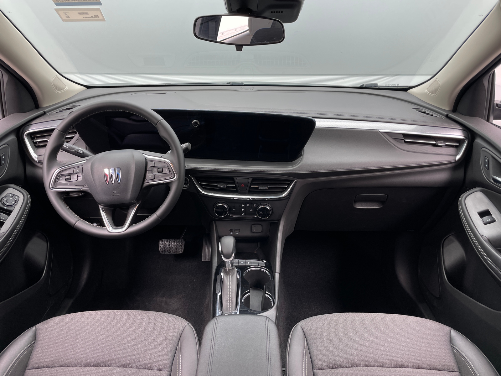 Thumbnail: 2025 Buick Encore GX - 3