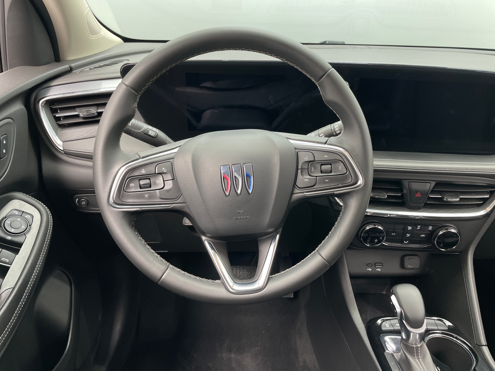 Thumbnail: 2025 Buick Encore GX - 5