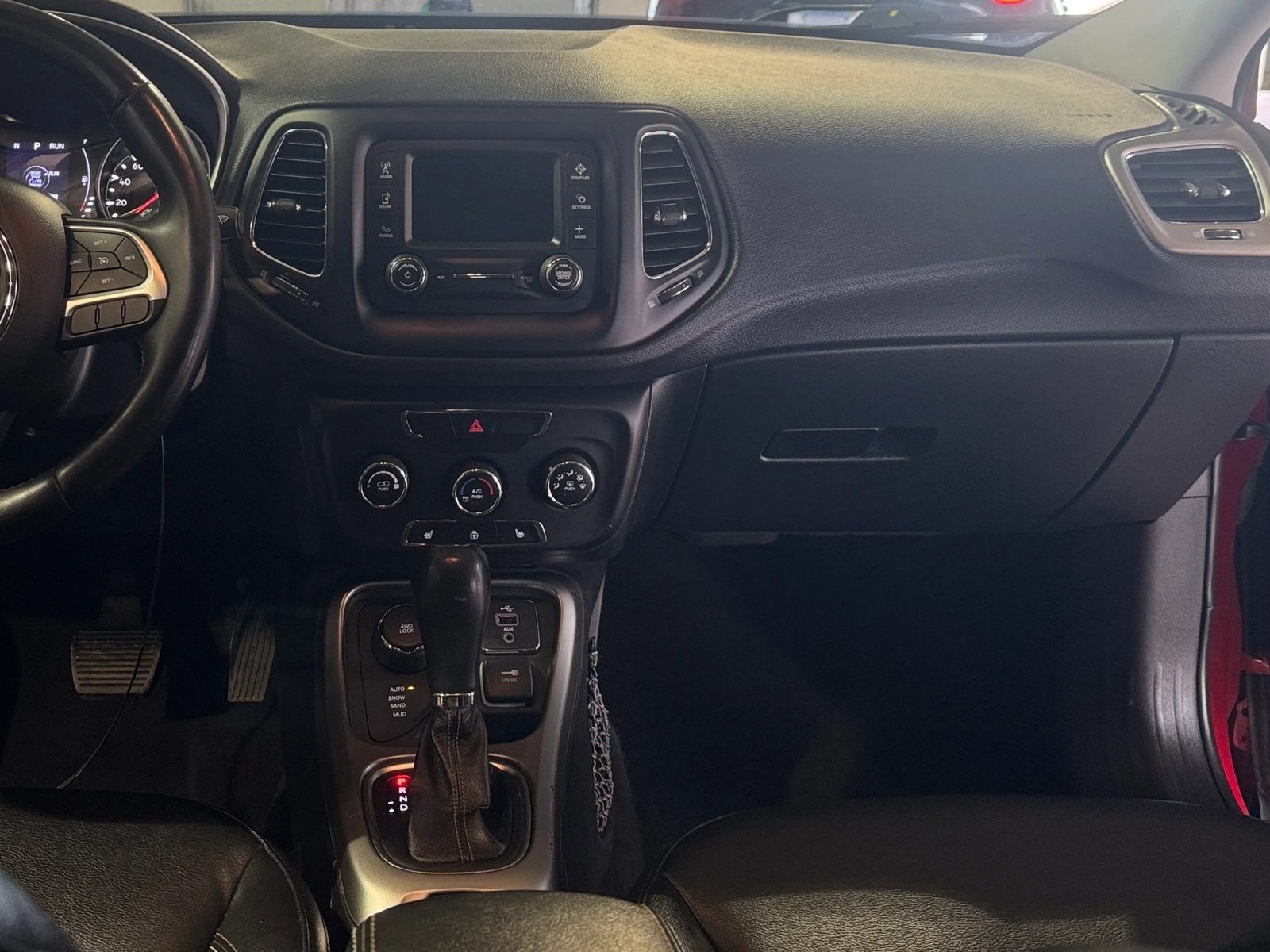 Thumbnail: 2018 Jeep Compass - 3