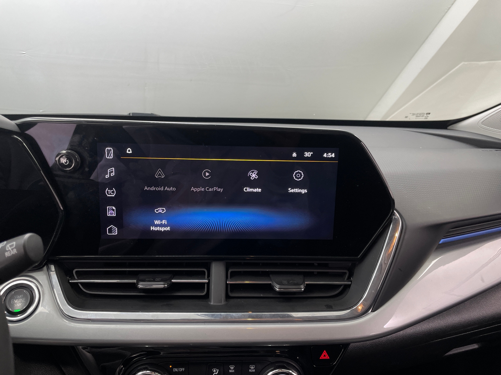 Thumbnail: 2025 Chevrolet Trax - 4