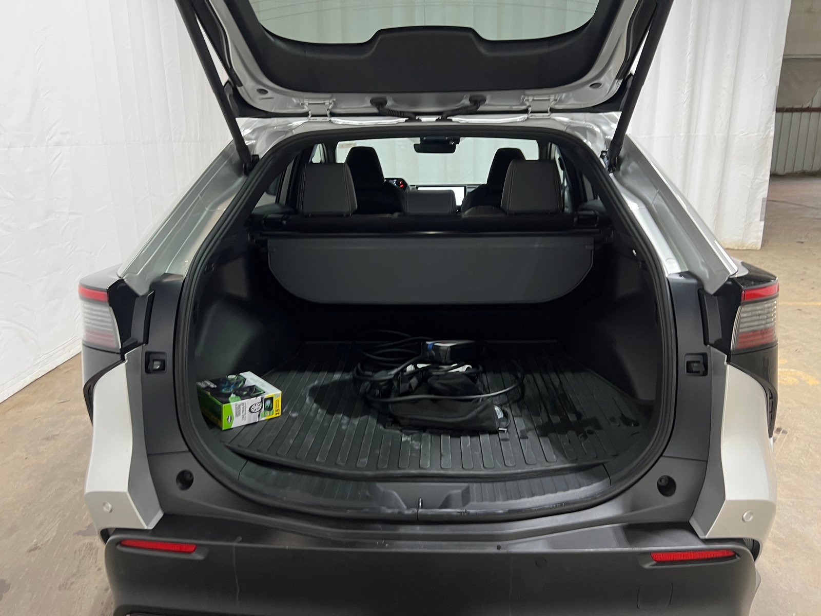 Thumbnail: 2025 Toyota bZ4X - 7