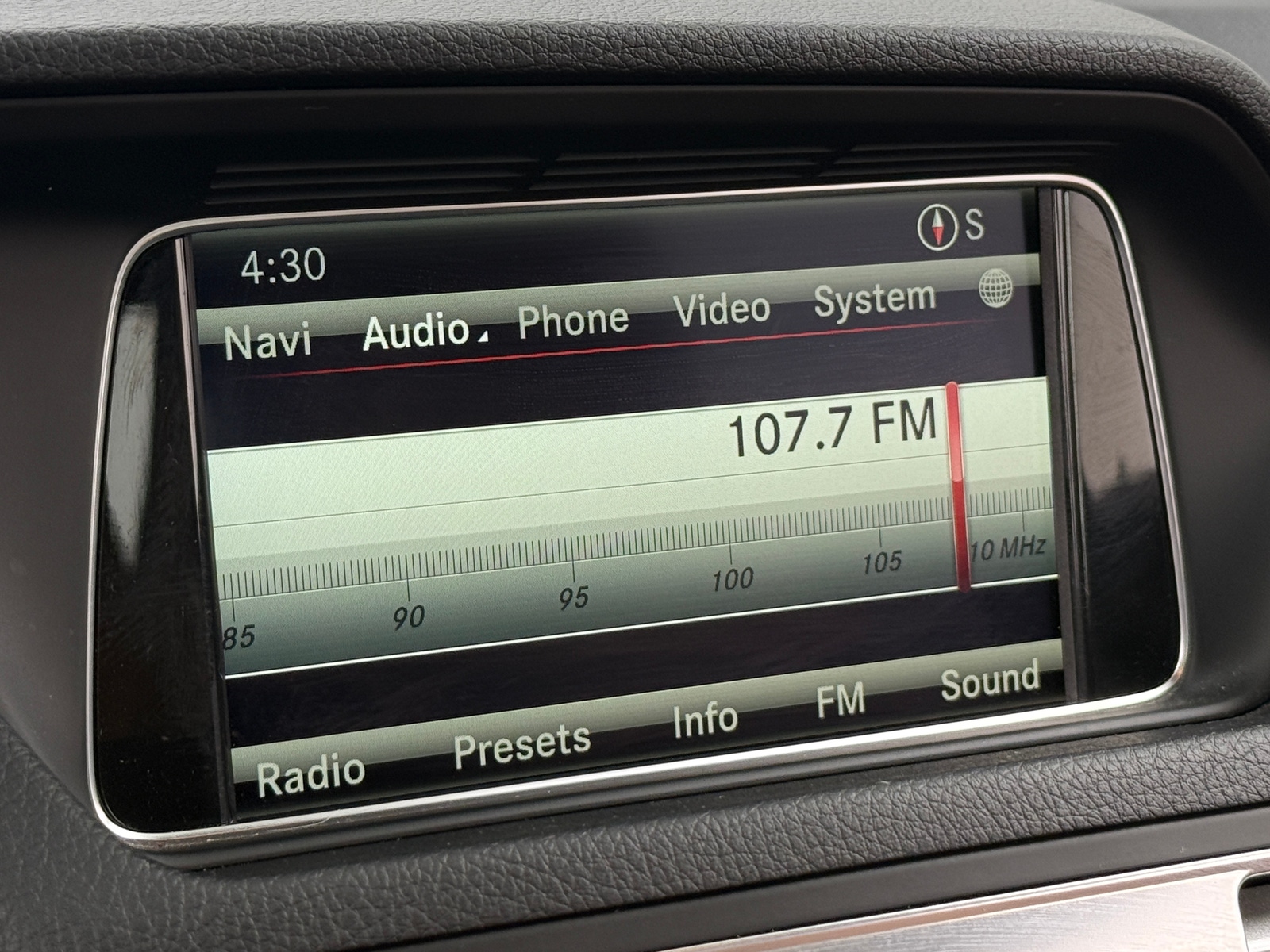 Thumbnail: 2014 Mercedes-Benz E-Class - 2